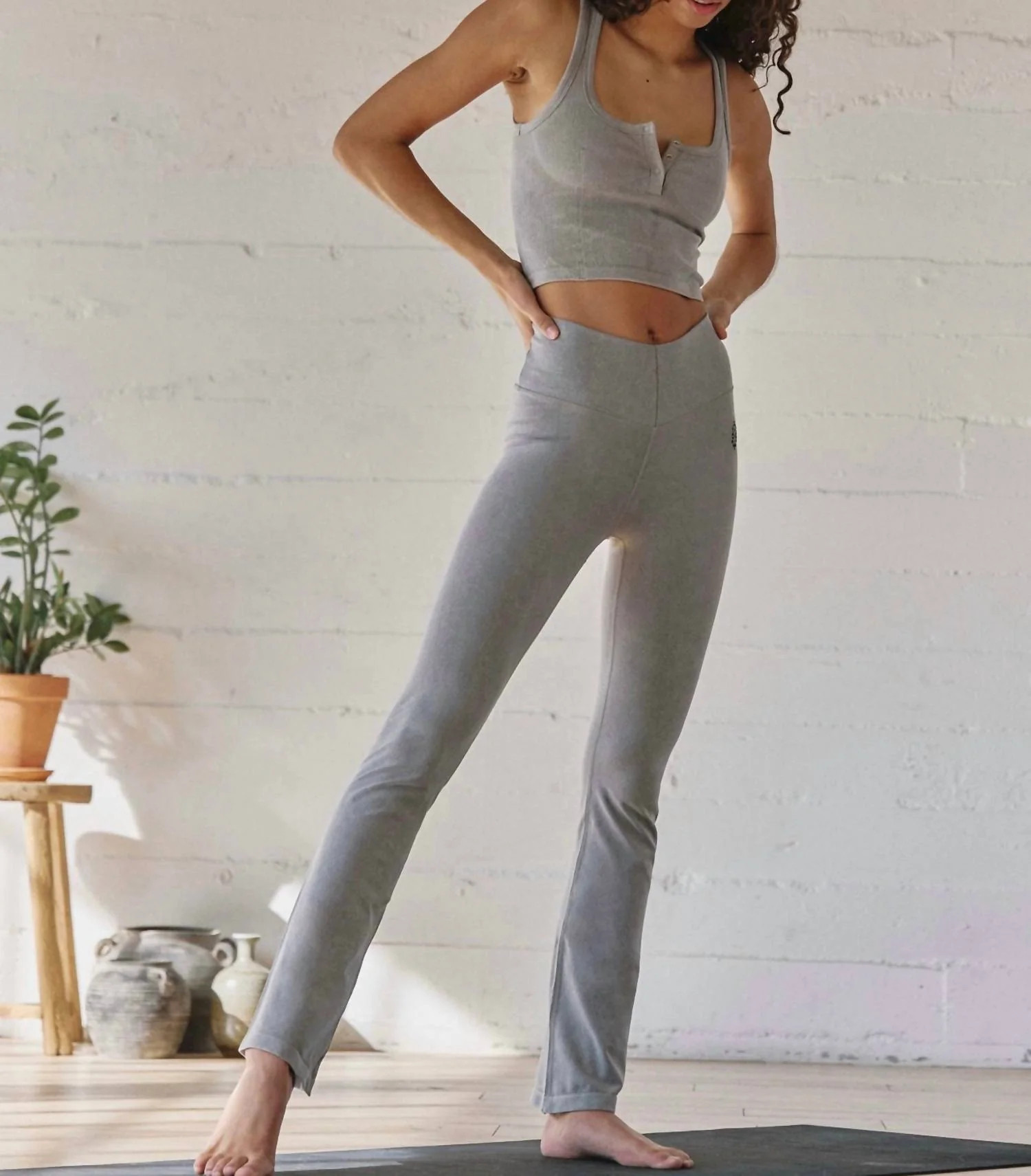 Women's Go To Leggings In Grey | Shop Simon