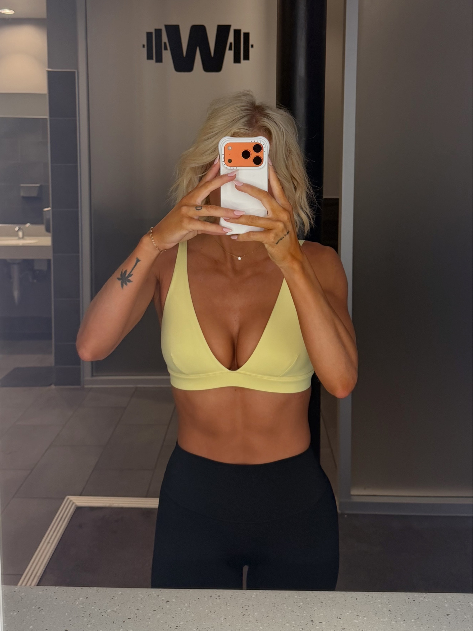 Best sports bra under $20
Wearing size XS
