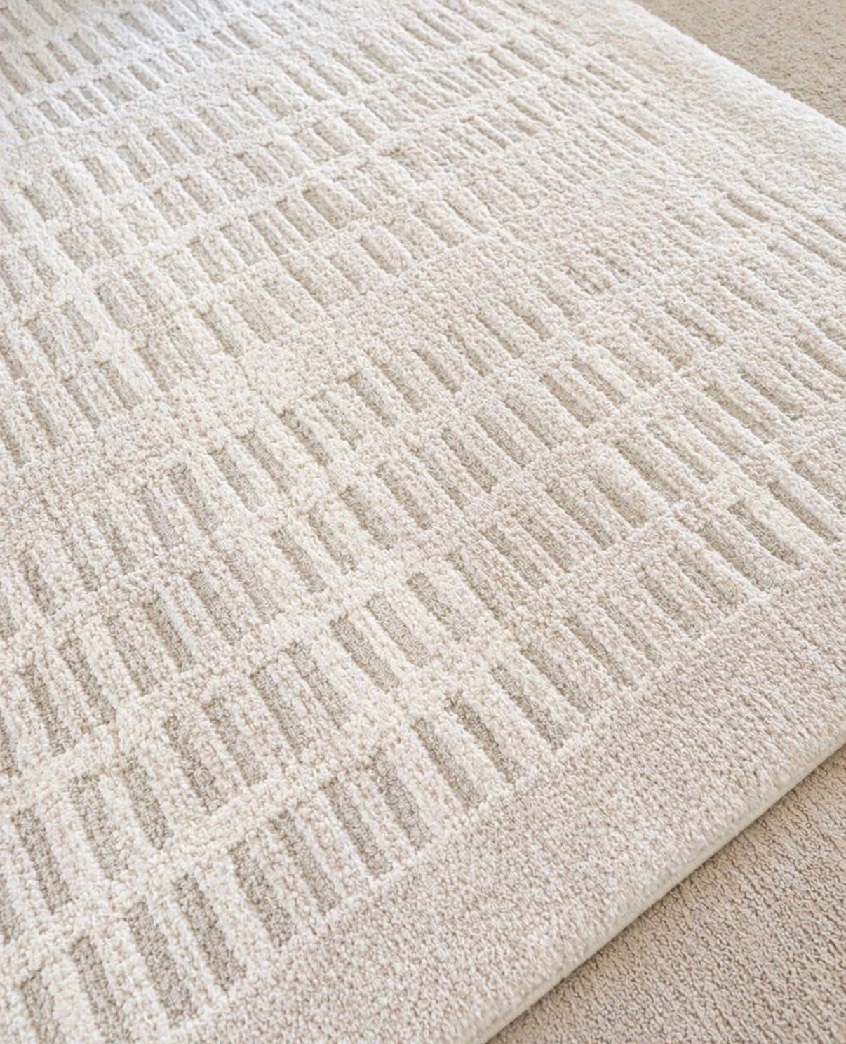 ✨⬇️ delivery day + major rug savings 42% off 🤍

this neutral rug just arrived and I’m already obsessed with how it warms up the space — I always see this one all over social media and now I get why

🤍 currently $127.49 (was $219 — 42% OFF)
🤍 that soft ivory/beige tone that goes with everything
🤍 easy neutral pattern that hides wear really well

✨ one of those rugs that instantly makes a room feel more finished

if you’ve been looking for a neutral rug… this is SUCH a good one for the price

✨ see it + more from the brand all on sale up to 60% off

#LTKSaleAlert #LTKHome

#LTKdayinmylife #LTKHome #LTKSaleAlert