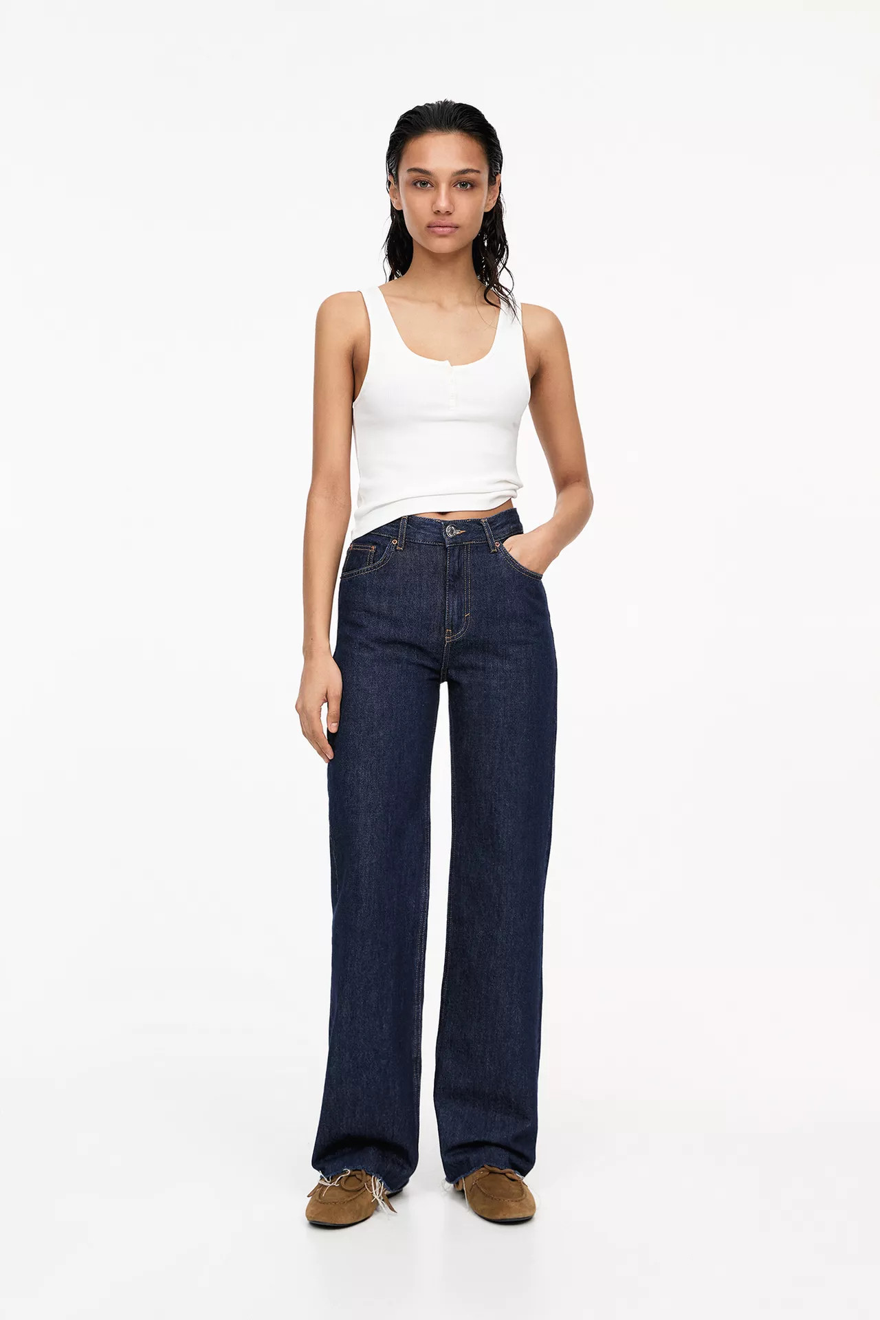 Straight-Leg-Jeans mit hohem Bund | PULL and BEAR DE