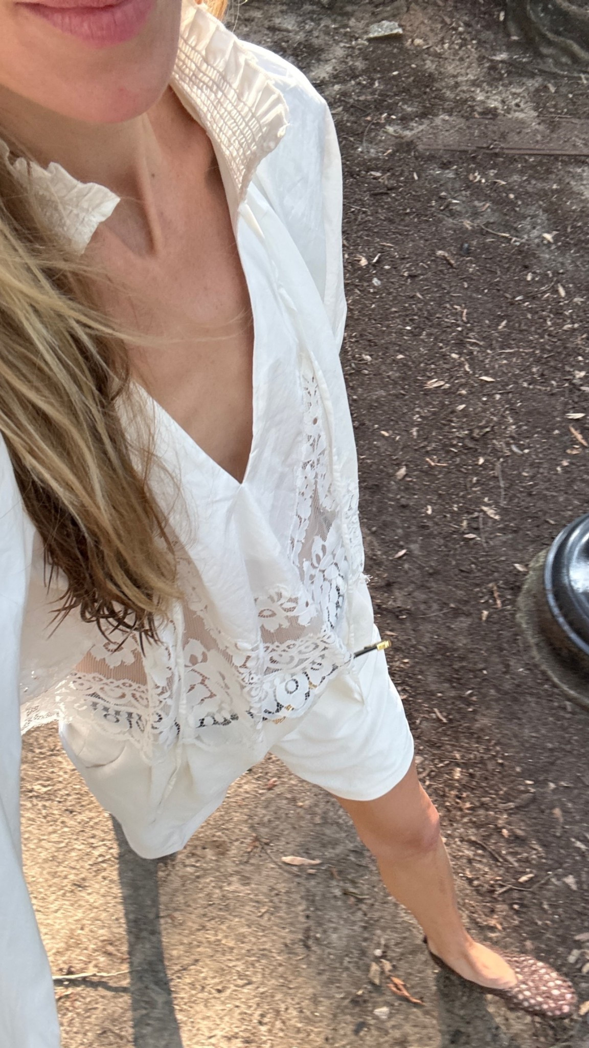 XS @Anthropologie blouse, 2 @Aritzia shorts, @Shopbop Mansur gavriel flats TTS

summer outfit, summer whites, white blouse, white shorts, brown flats, woven flats

#LTKootd #LTKgrwm #LTKSeasonal