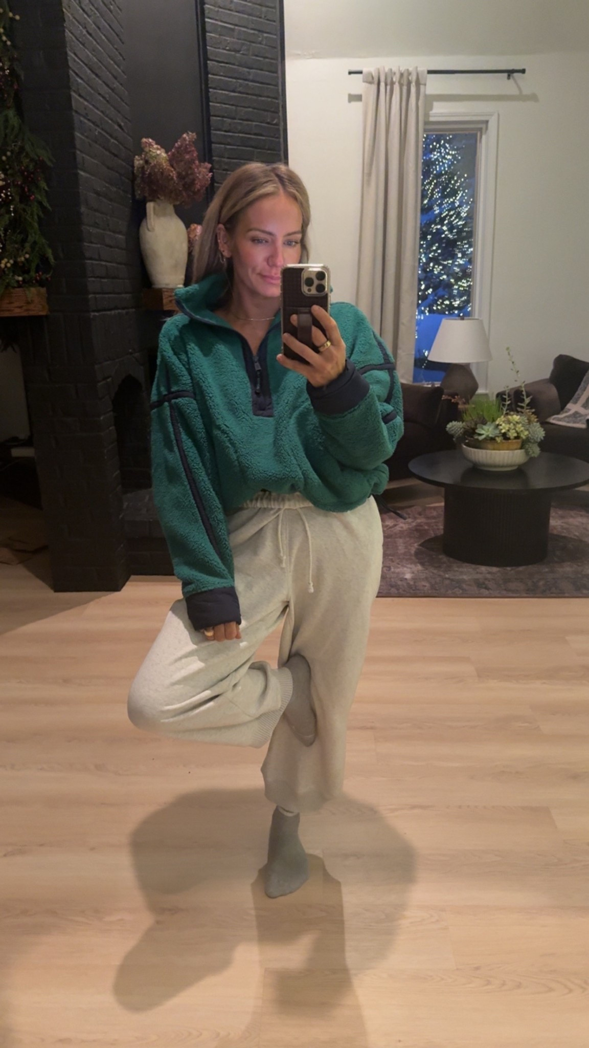 Today’s cozies 😍

Top: small 
Sweats: small 
*these both run oversized 

#LTKootd #LTKOver40