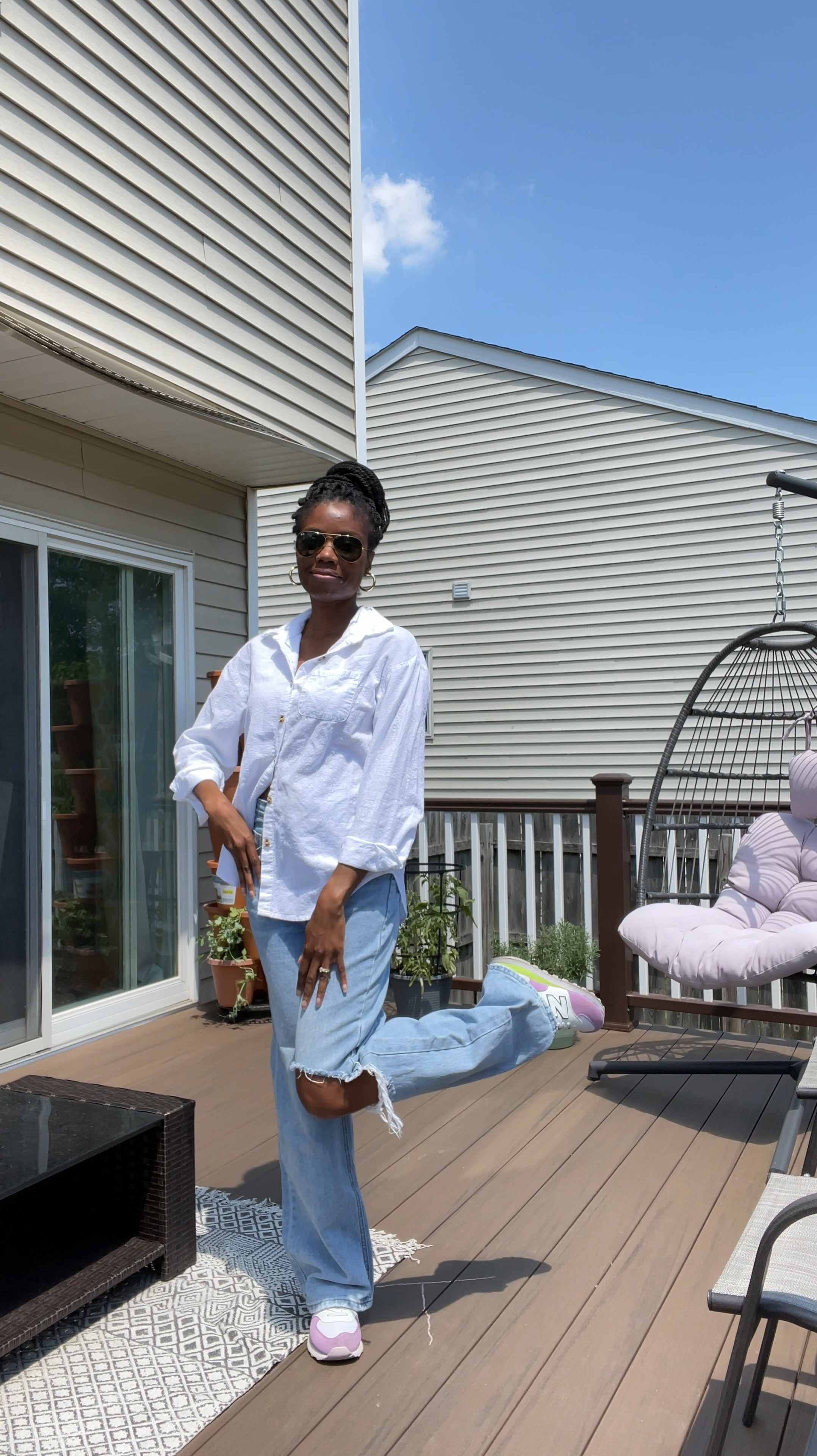 Easy mom outfit of the day - linen button down, wide leg jeans and New Balance #momfashion #AmazonFinds 

#LTKFindsUnder50 #LTKStyleTip #LTKOver40