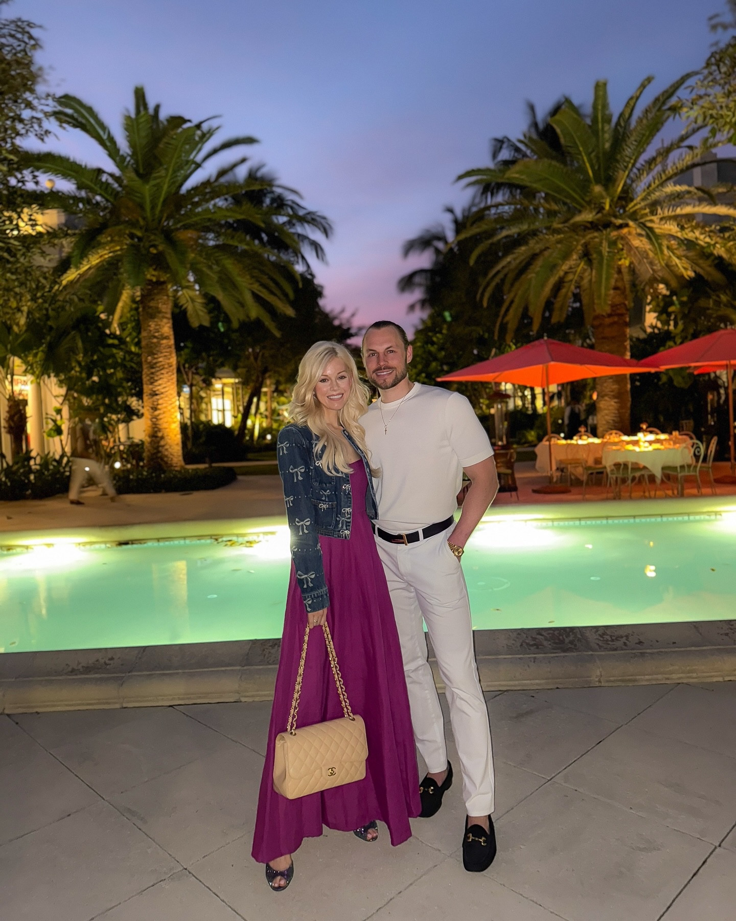 Oh what a week! I submitted the first draft of the manuscript for my etiquette book 📚, felt so supported and celebrated by the sweetest friends 💐, taught a business etiquette seminar to a group of emerging leaders at @hillsdalecollege, escaped the DC crowds and snow ❄️, flew to Palm Beach for the weekend 👙, celebrated my husband’s birthday 🥳, and unearthed one of my favorite videos of him from a skating practice session long ago. ⛸️