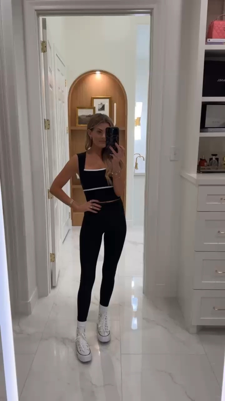 Abercrombie’s Black Friday sale is here! Save 25% sitewide + an extra 15% off with code CYBERAF 

Wearing size small in work out set (runs small - size up in both pieces) 

Black Friday sales, Abercrombie sale, Black Friday, cyberweek, holiday shopping, gift guide, gift ideas

#LTKActive #LTKGiftGuide #LTKCyberWeek