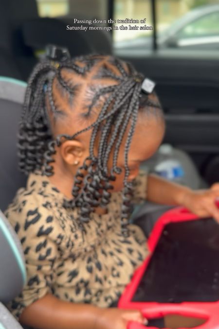 We’re currently on a journey to grow out the perimeter and back of Kali’s hair… here’s what I used to get us to the point where we could start protective styling: 

[#hairstyle #hairjourney #kidshairstyles #blackhair #blackhairstyles #blackhaircare #blackgirlhair ]