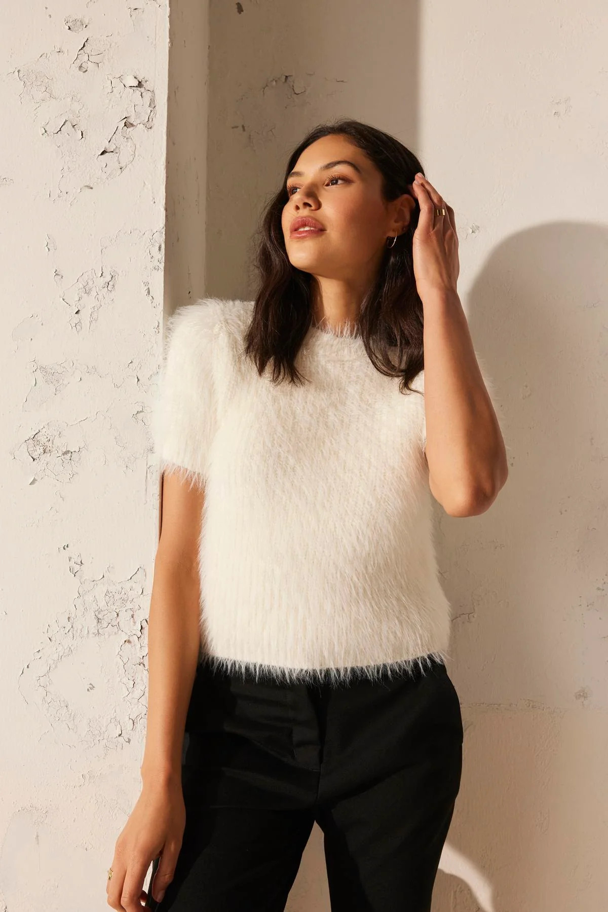 EILA FEATHER YARN SHORT SLEEVE CREW NECK SWEATER | Velvet by Graham & Spencer