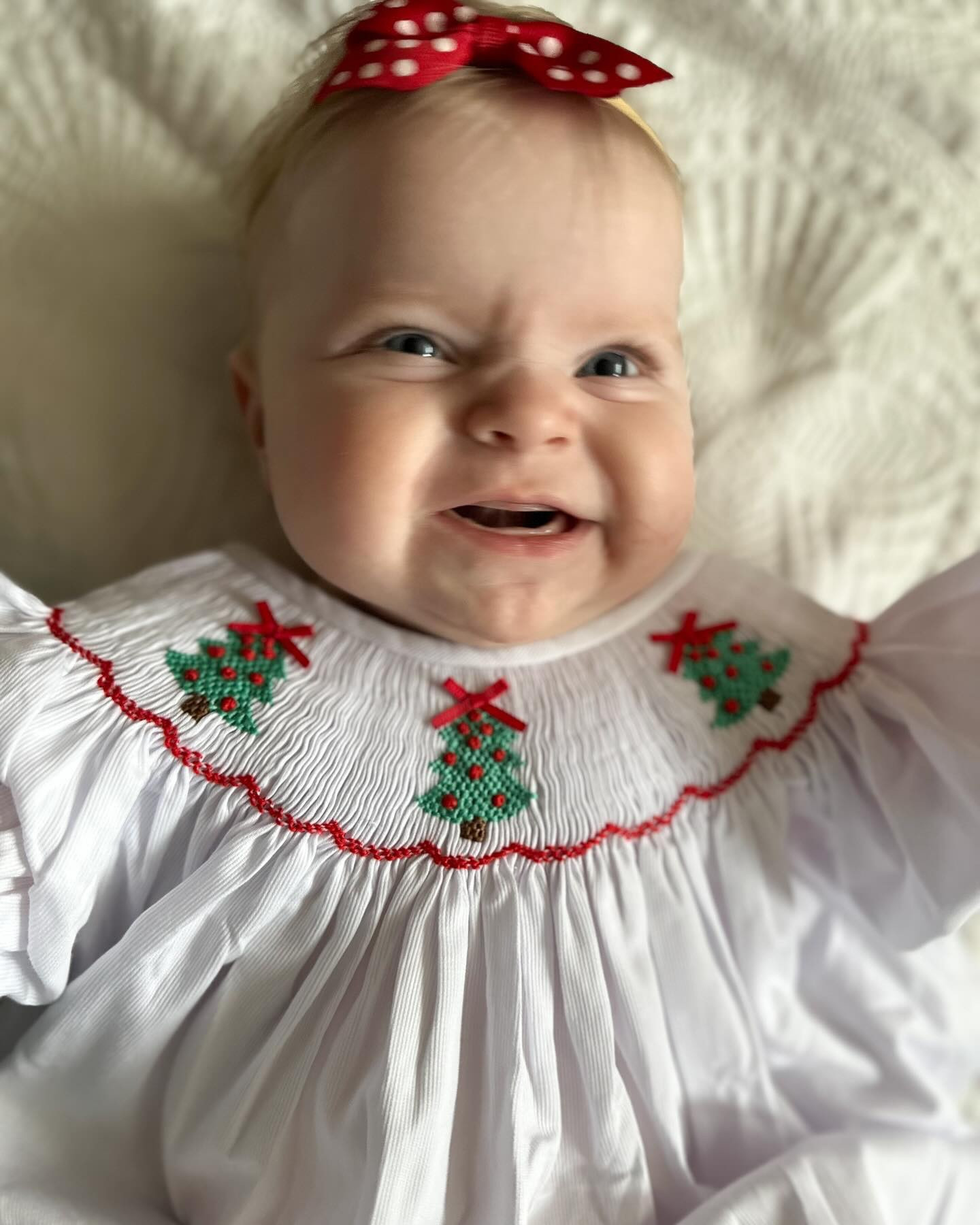 Addison’s #ootd • She’s getting some spunk back after battling RSV (still) and bronchopneumonia. Let’s hope mom and dad are on the mend soon too. 🎄