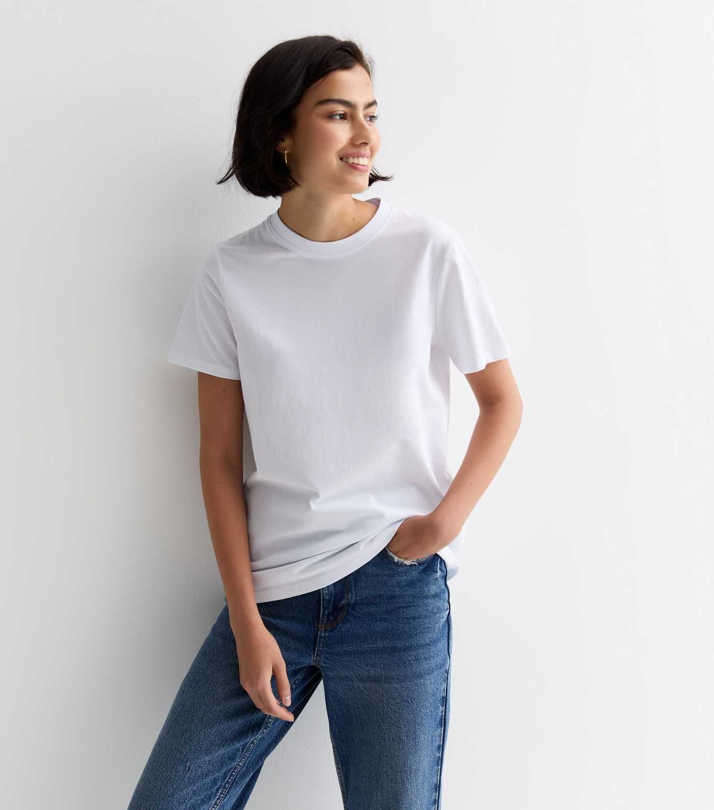 White Cotton Crew Neck T-Shirt | New Look | New Look (UK)