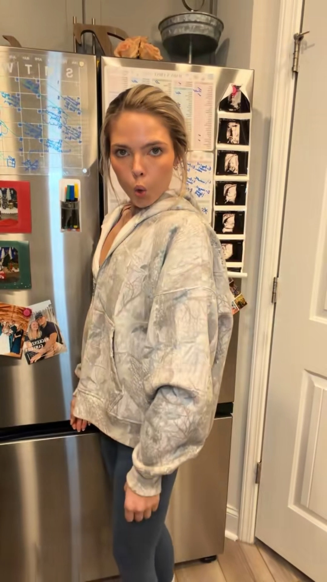 Cleaning the house never looked this good 😏✨
Lululemon Aligns + Flow Y bra for all-day comfort, oversized camo jacket from Abercrombie, and On Clouds to keep me moving.
Mom life doesn’t pause for chores — but the fit? Always fire 🔥

#ltkstyle #ltkactive #lululemon #abercrombie #momlife 

#LTKSeasonal #LTKPetite #LTKActive