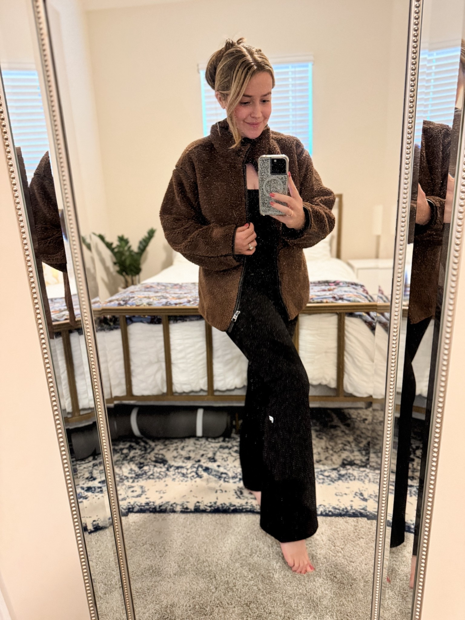 Love this Fabletics outfit for an effortless travel look. This would be so cozy for Thanksgiving weekend.

#LTKFindsUnder100 #LTKActive #LTKTravel