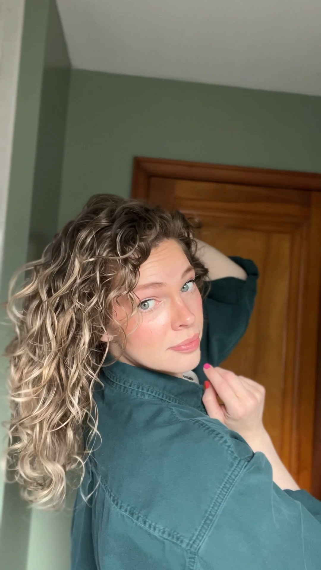 My curly hair products as of late 🥰

I swear by the kinky curly gel! It’s the best!!! 😍