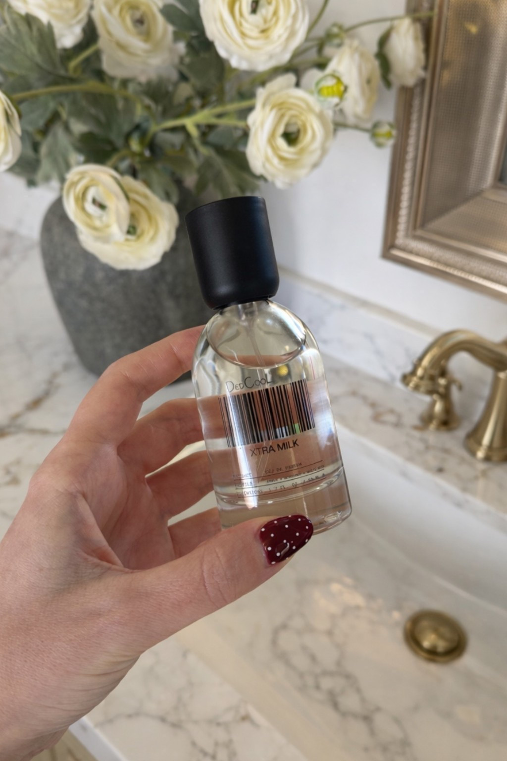 My newest perfume obsession from Dedcool - my favorite scents are xtra milk & taunt! They smell so clean, fresh, and luxurious 🤍 I also love their room spray, detergent, body & hand wash. 

Perfume, body care, body wash, scents, dedcool, beauty finds, beauty favorites 

#LTKgrwm #LTKFindsUnder50 #LTKBeauty