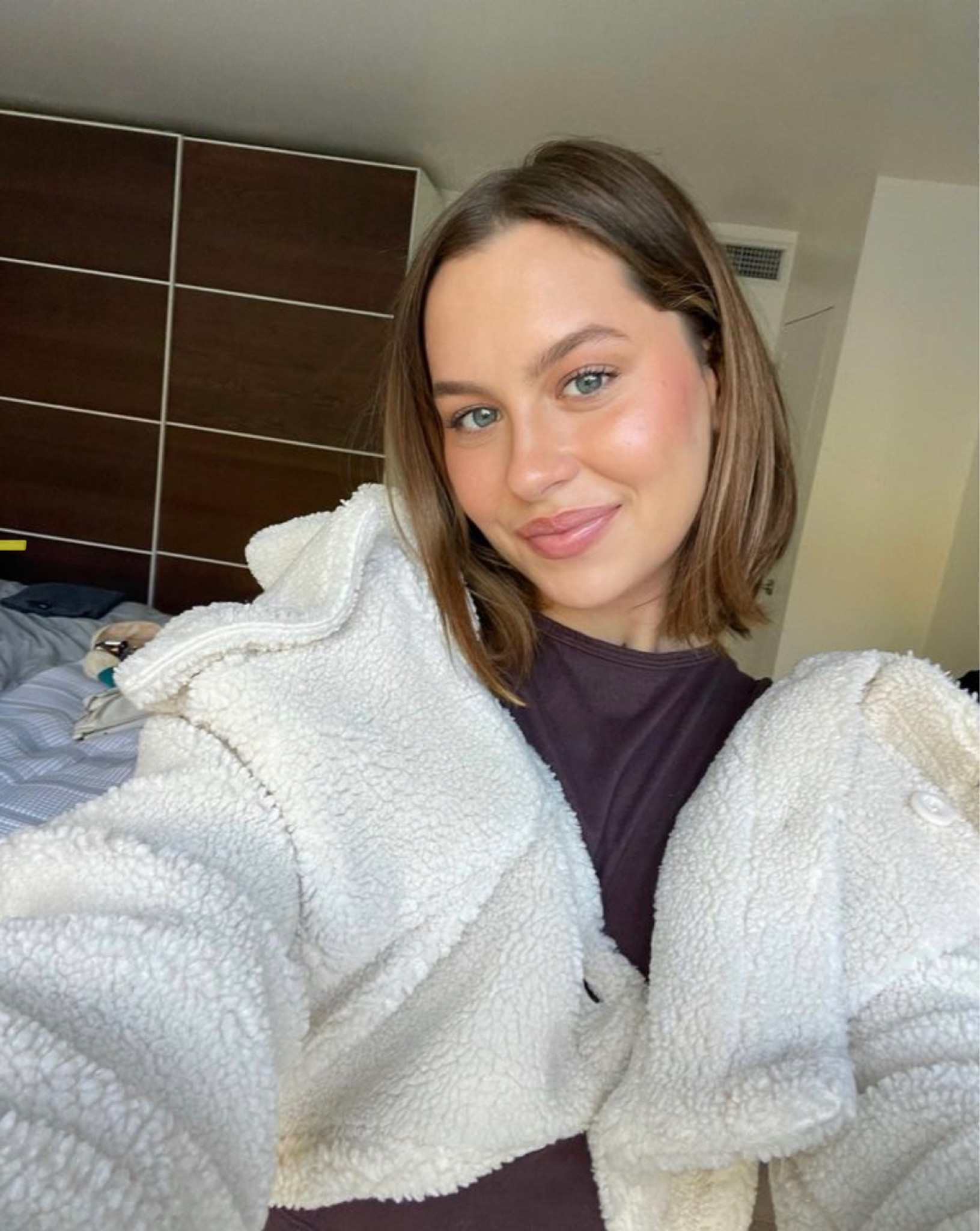 Celebrity style Sherpa jacket

#LTKfit #LTKSeasonal #LTKstyletip