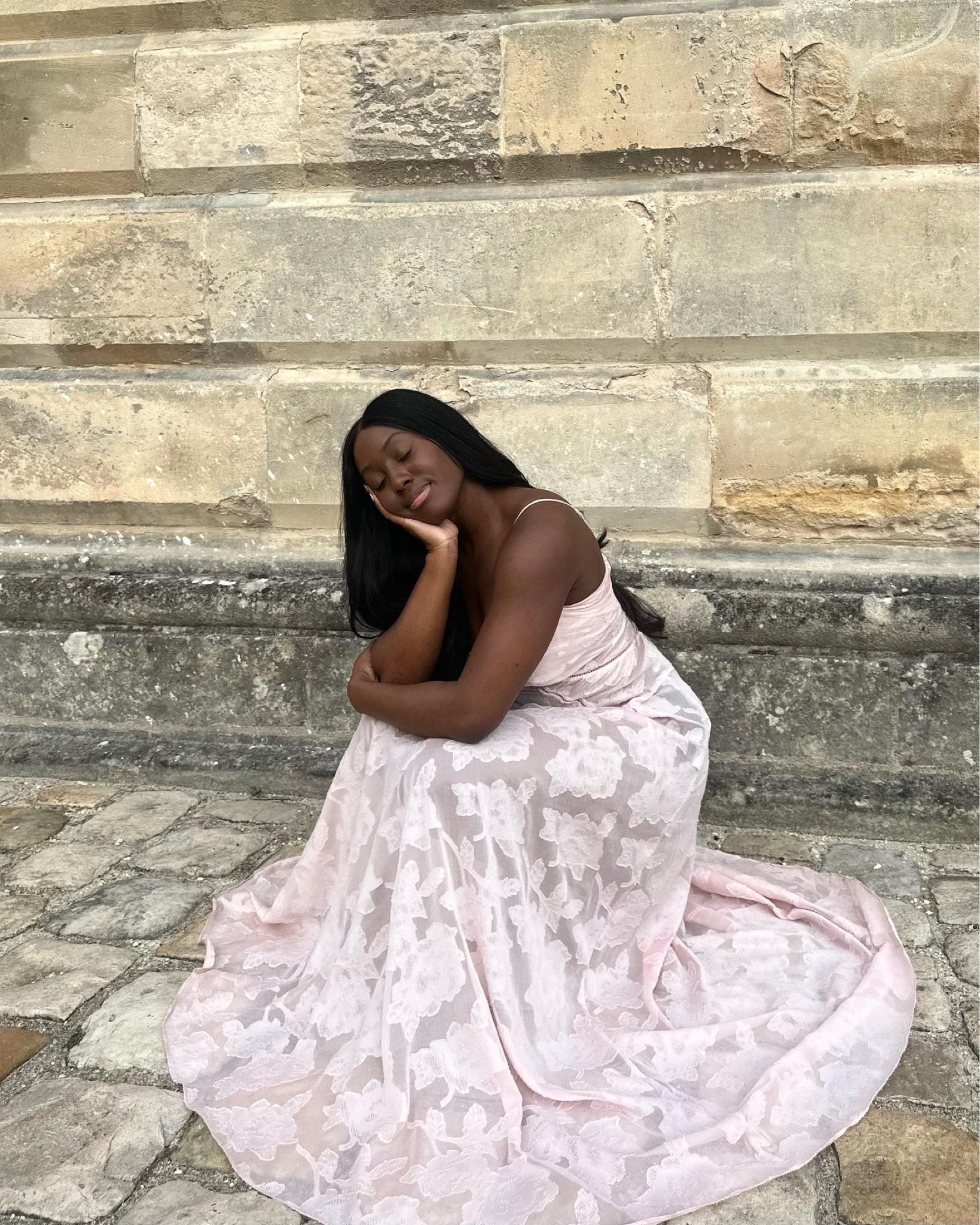 at the chateau🤍🎀 wearing the pink floral seren dress from house of cb🎀🎀

#LTKSeasonal