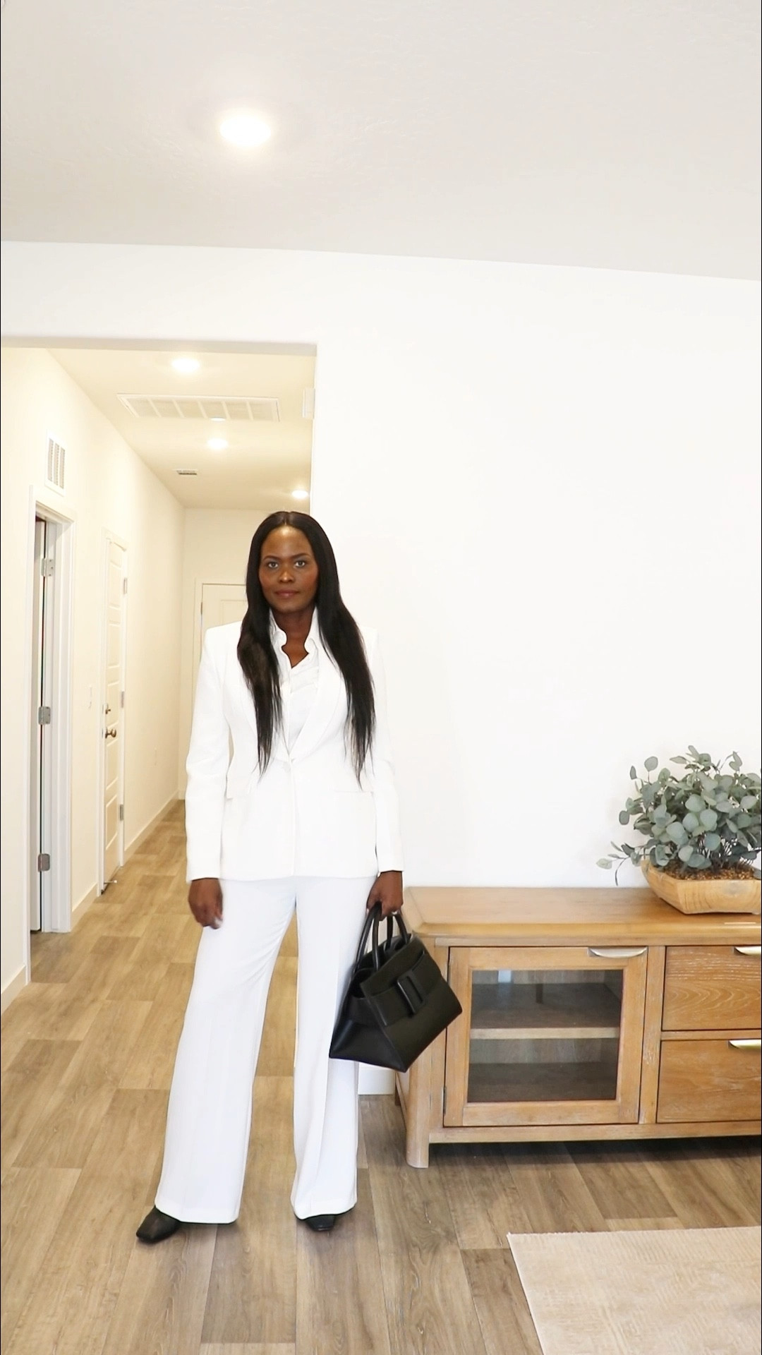 Happy Friday! Work style —love this monochrome look!

#LTKworkwear #LTKspring #LTKstyletip