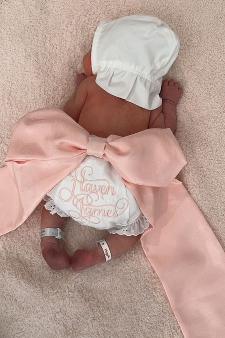 Personalized bloomers. Baby bloomers. Baby bonnet  