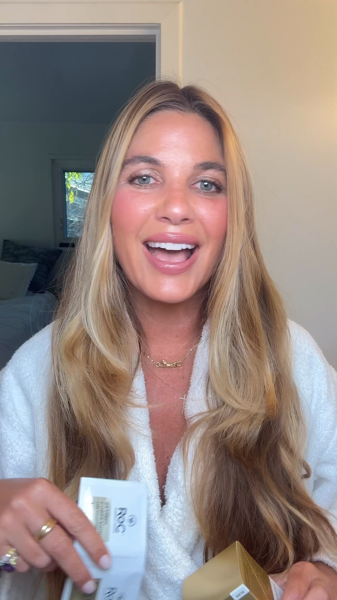 #AD If you want to tackle texture and enhance smoothness in just 7 days, the RoC Line Smoothing 2-Step Peel Pads are well worth the pursuit. They address the five signs of aging (including lines/wrinkles, dullness, rough texture, blemishes and enlarged pores) for visible skin renewal and smoother, younger-looking skin in 7 uses. Let me know if you have any questions!
#roc_partner @Rocskincare @Target #rocskincare #skintok #TargetPartner Target liketkit

#LTKdayinmylife #LTKBeauty #LTKgrwm