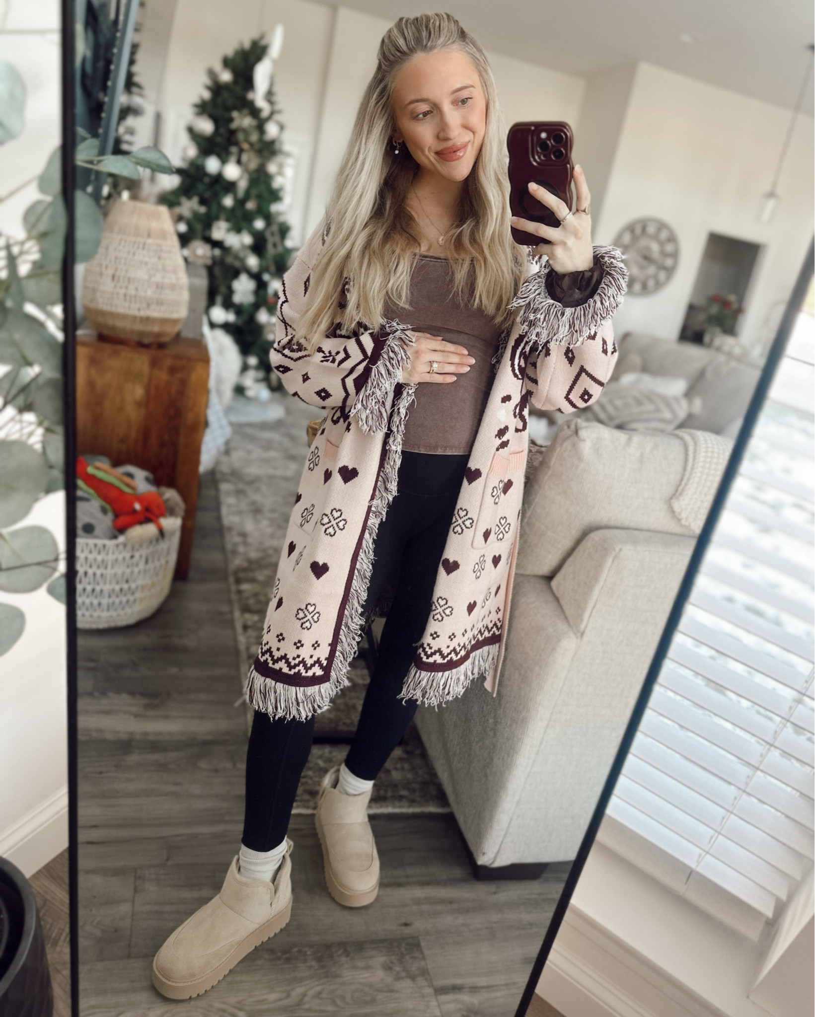 cozy and cute outfit of the day - my cardigan drops on sat @vici 🤭 Kerstyn35 for 35% off 



#LTKmomlife #LTKootd #LTKBump