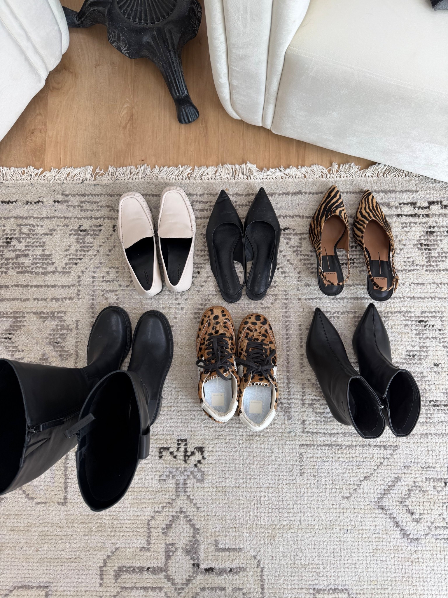 Shoes that are in for wide leg pants: slender profile 

Shoes that are out: chunky boots 



#LTKSeasonal #LTKootd