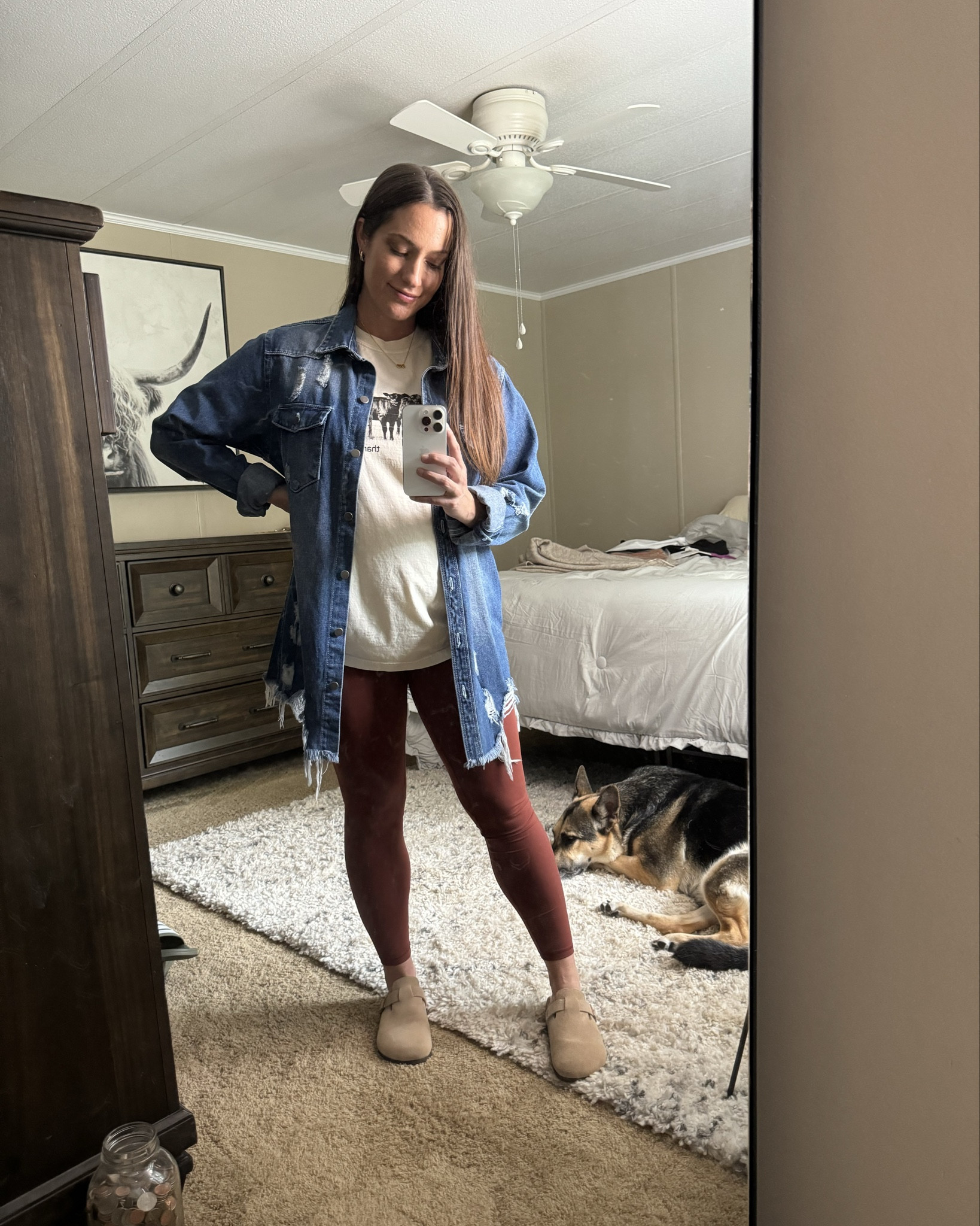 Fall outfit 😍 Perfect for running errands, casual date night, or hanging around the house🍁🍂 Amazon leggings, shoes, and gold jewelry.  Graphic tee from LaurieBelle’s!

#LTKBump