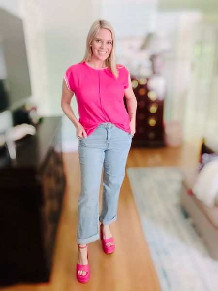 Cap sleeve sweater, pink tops, pink sweater, carpenter jeans, mom jeans. Use code Preppy15 for 15% off my jeans 

#LTKfindsunder50 #LTKfindsunder100 #LTKover40