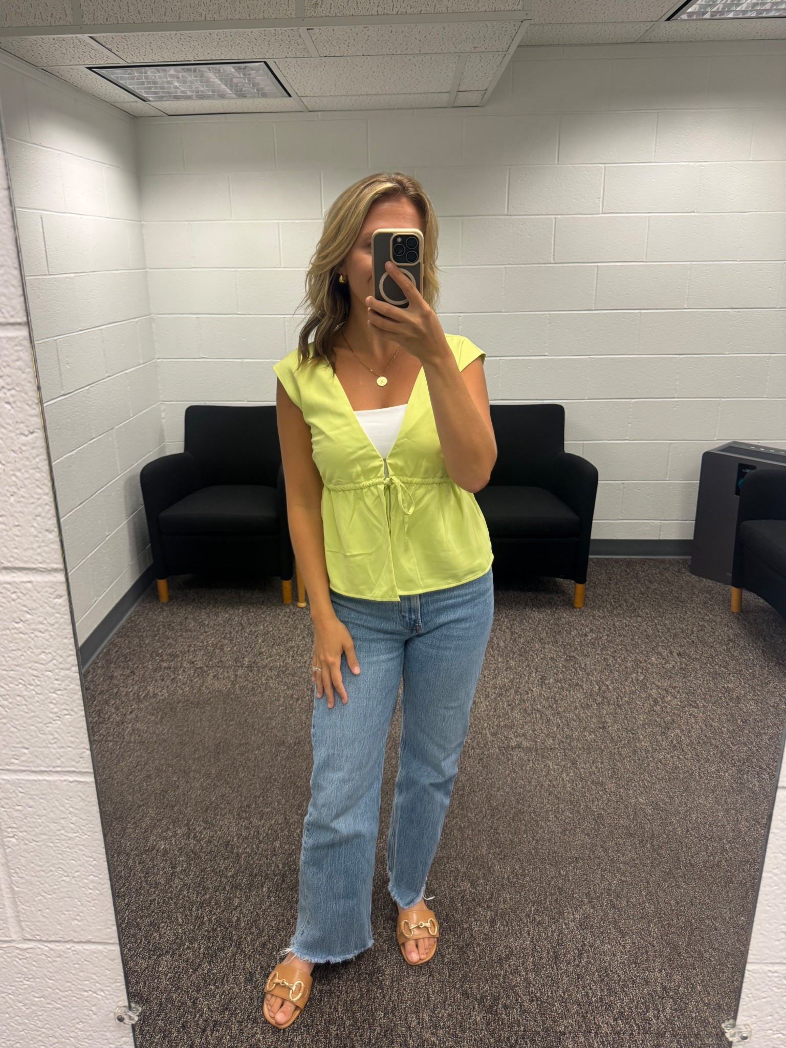 A nice and bright Friday Eve office fit 🥝 

#LTKWorkwear #LTKSeasonal #LTKPetite