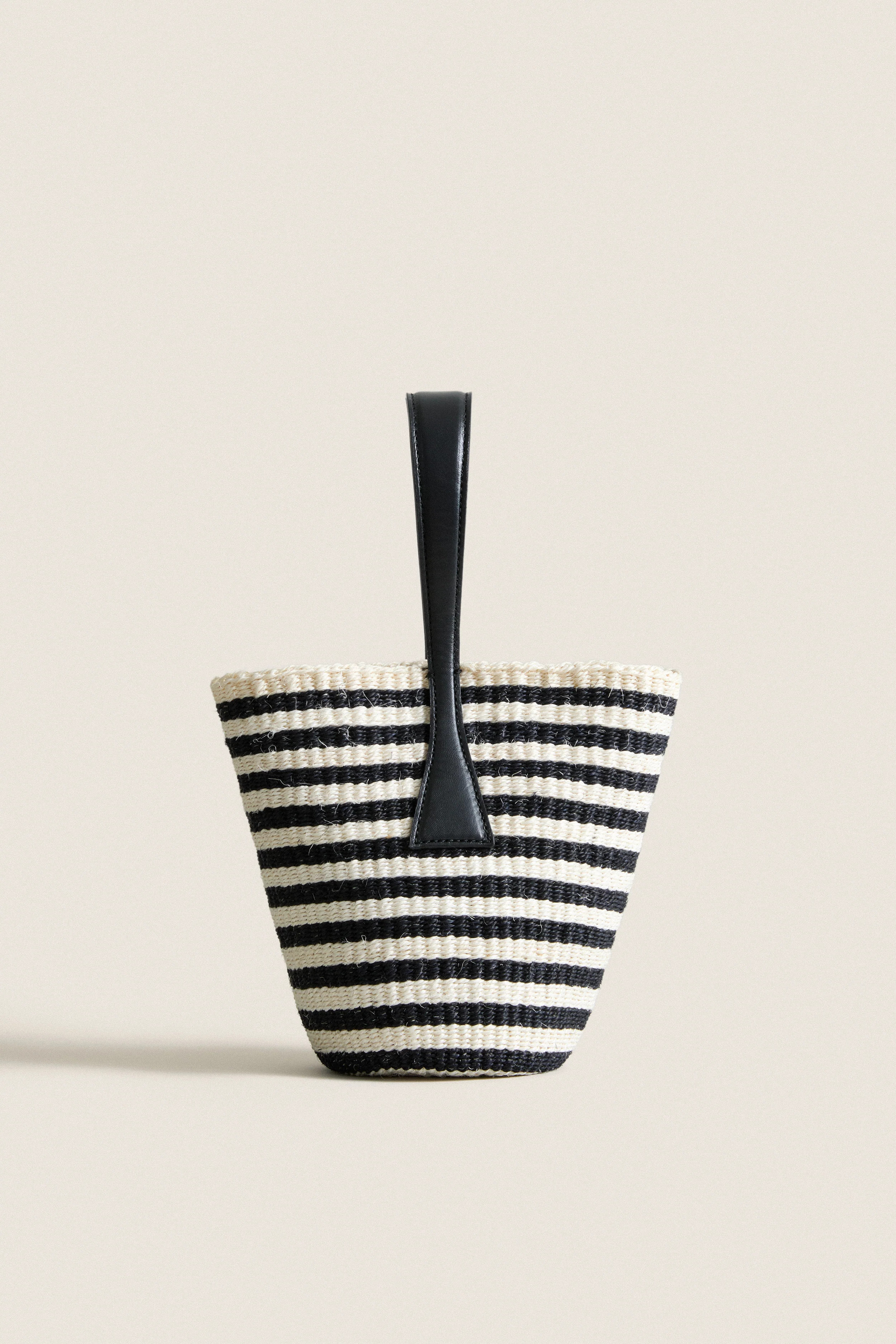 Black Sisal Single Handle Basket | Tuckernuck (US)