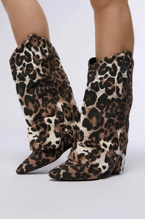 AZALEA WANG SPICE LEOPARD WESTERN WEDGE BOOTIE in brown | AKIRA