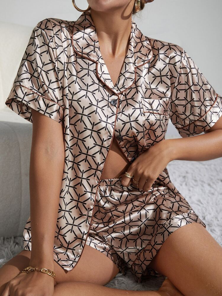 Geo Graphic Contrast Binding Satin PJ Set | SHEIN