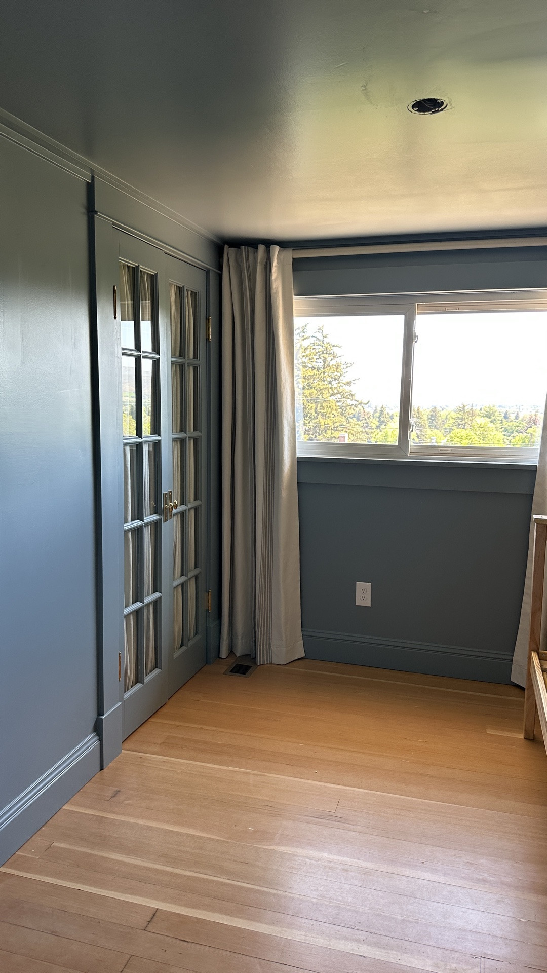 The sweetest striped cotton + linen curtains for the boys’ room 🤍 Plus a true blackout liner for better sleep. Everything linked here.
#QuincePartner @Quince

#LTKHome