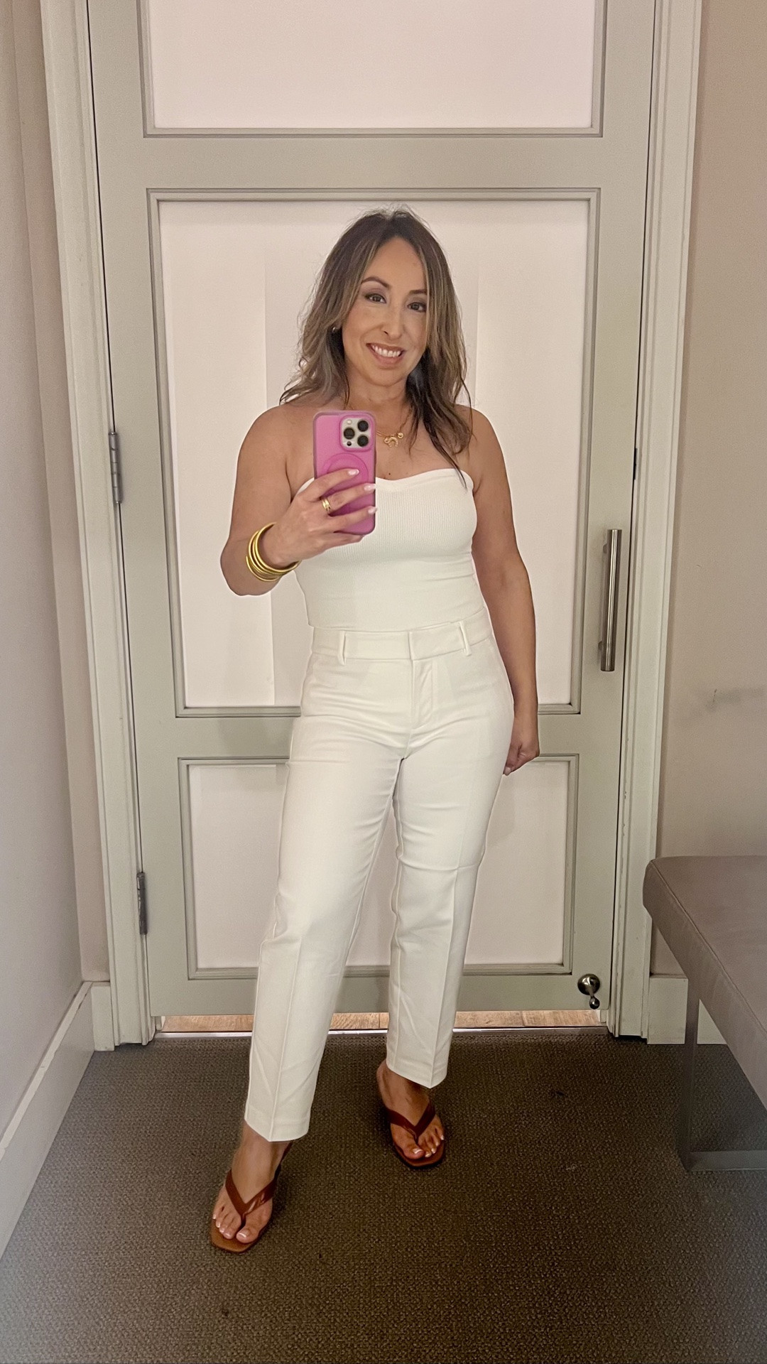 I had to have these pants in white! They’re perfect! I can wear them for work or play 😁 Also, they have them in petite!! You know how hard it is to find a good petite pair of pants??

#LTKWorkwear #LTKPetite #LTKootd