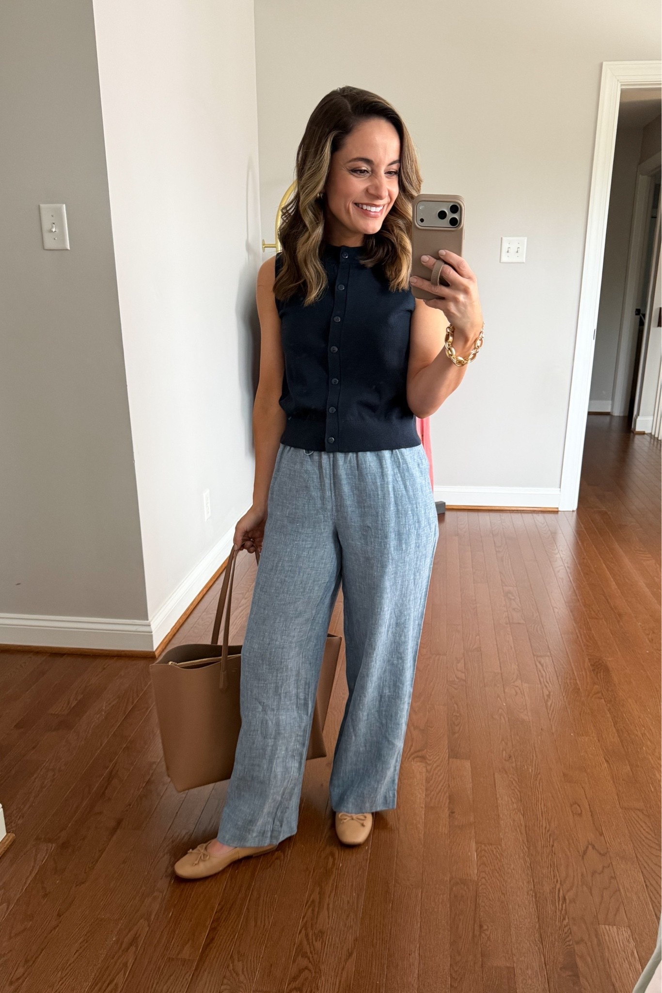 Petite-friendly casual outfits for work! 

Pants (LOFT): Petite XXS | 10" rise | 27" inseam (in petite xxs)
Cardigan (Kohl's): XXS
Flats (Sam Edelman): true to size

My measurements for comparison: 4'10", 105lbs, 32", 24", 36", 25" ankle inseam, 27-28" full length inseam.