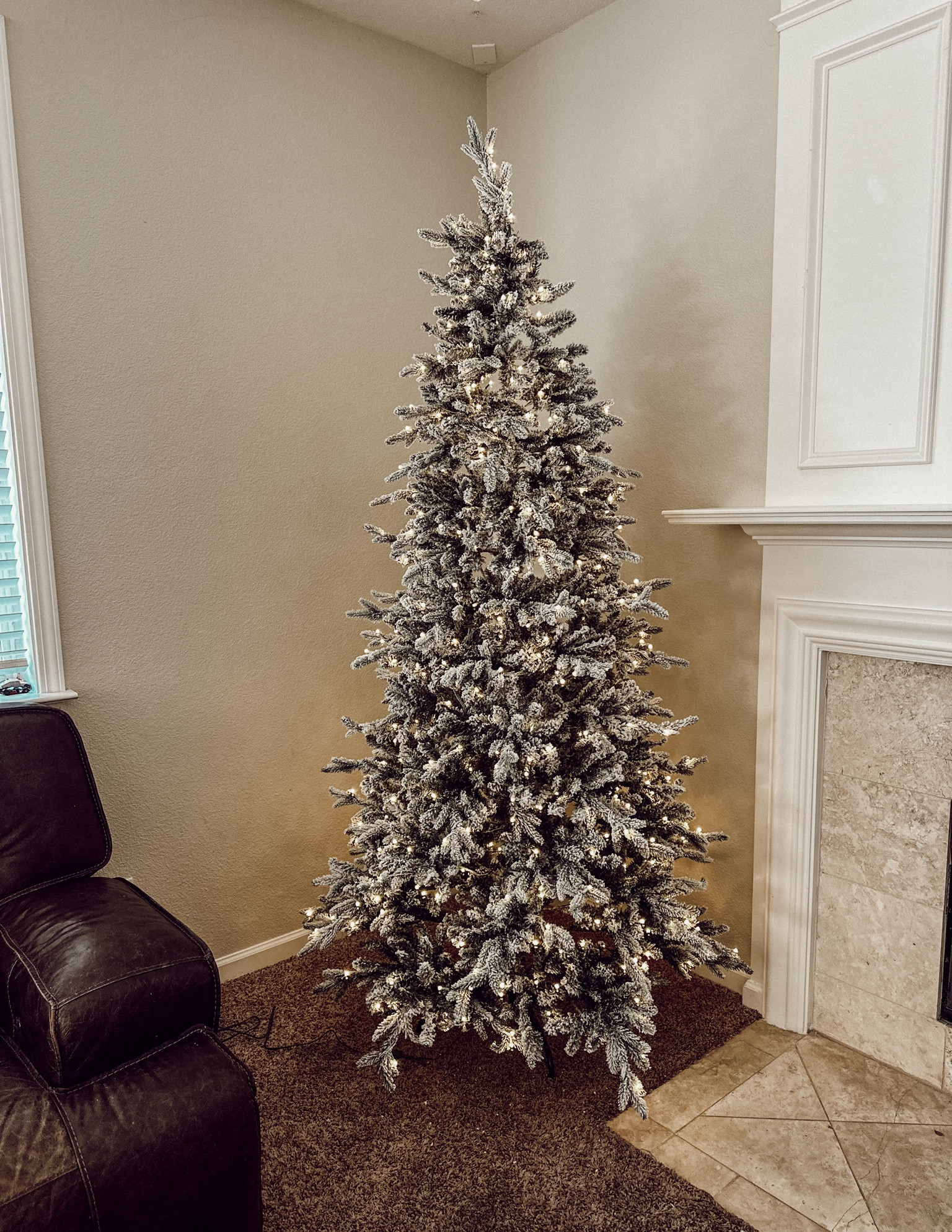 In love with my new Christmas tree. 7 1/2 ft tall, flocked & pre lit ✨ can't wait to decorate it! 

#LTKSeasonal #LTKHoliday #LTKhome