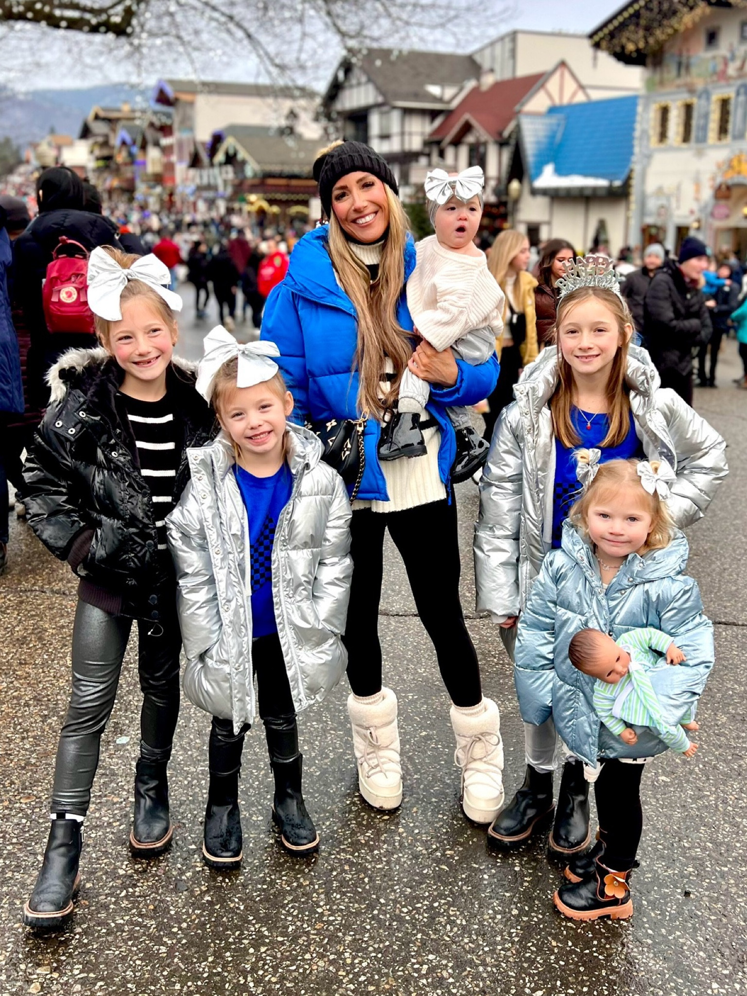 Winter snow outfits silver blue