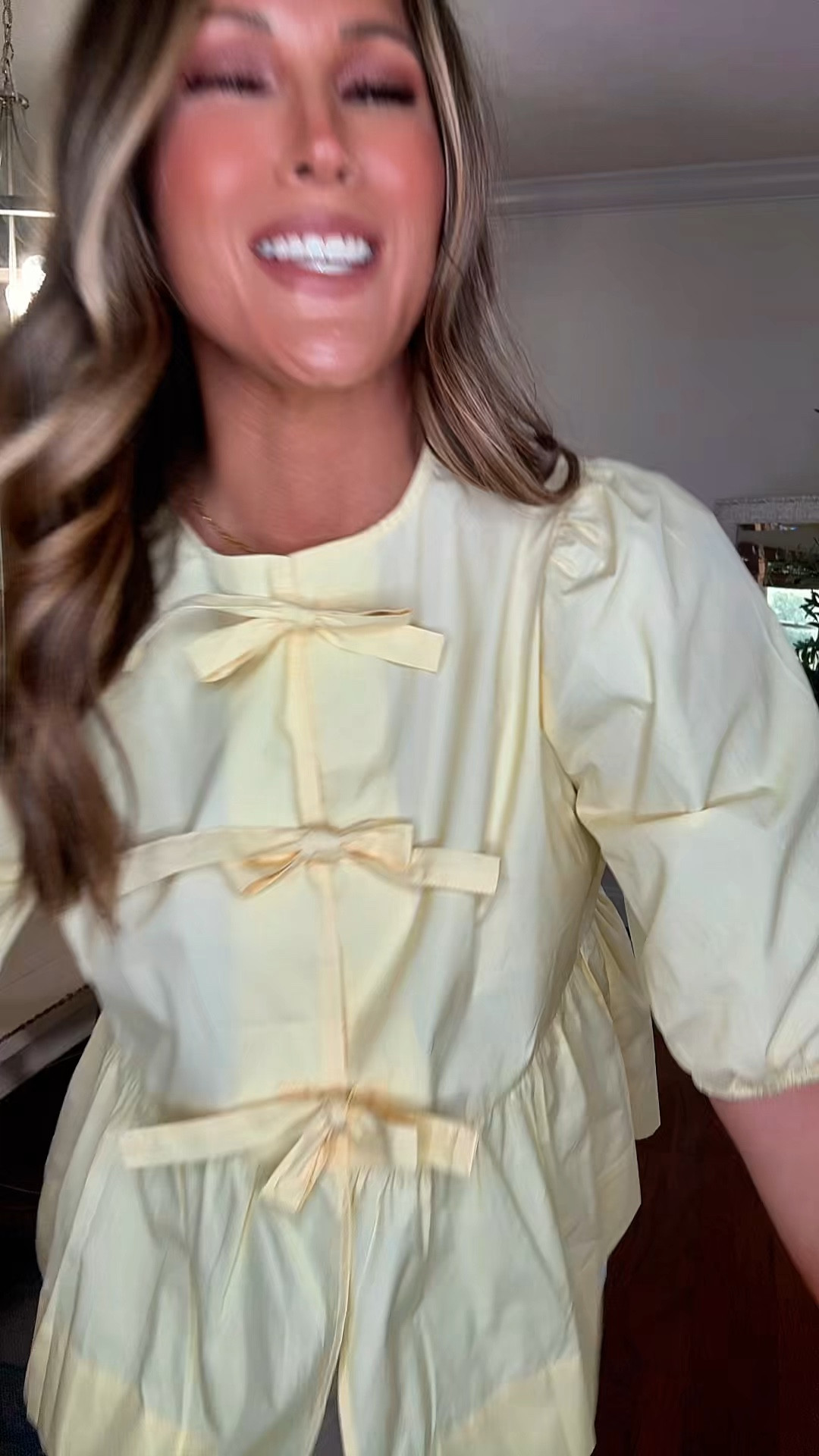 summer outfits

The Bright Spring Top That Makes Every Outfit Look Better 💛

Okay this top is giving effortless + flattering and I’m obsessed 💕

The tie front detail + peplum fit makes it so easy to throw on and still look put together 🙌

Perfect with denim shorts, white jeans, or dressed up for a cute summer night 💛


peplum babydoll top
tie front blouse outfit
spring summer tops women

#tiktokshopstockup #springstyle
#momoutfits
#everydayfashion


#LTKootd #LTKMothersDay