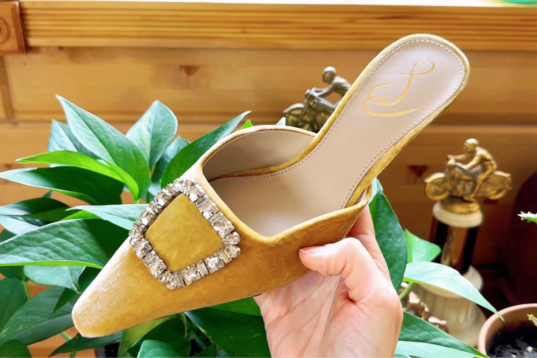 Kitten heel mules are my new spirit animal. 

#LTKSeasonal