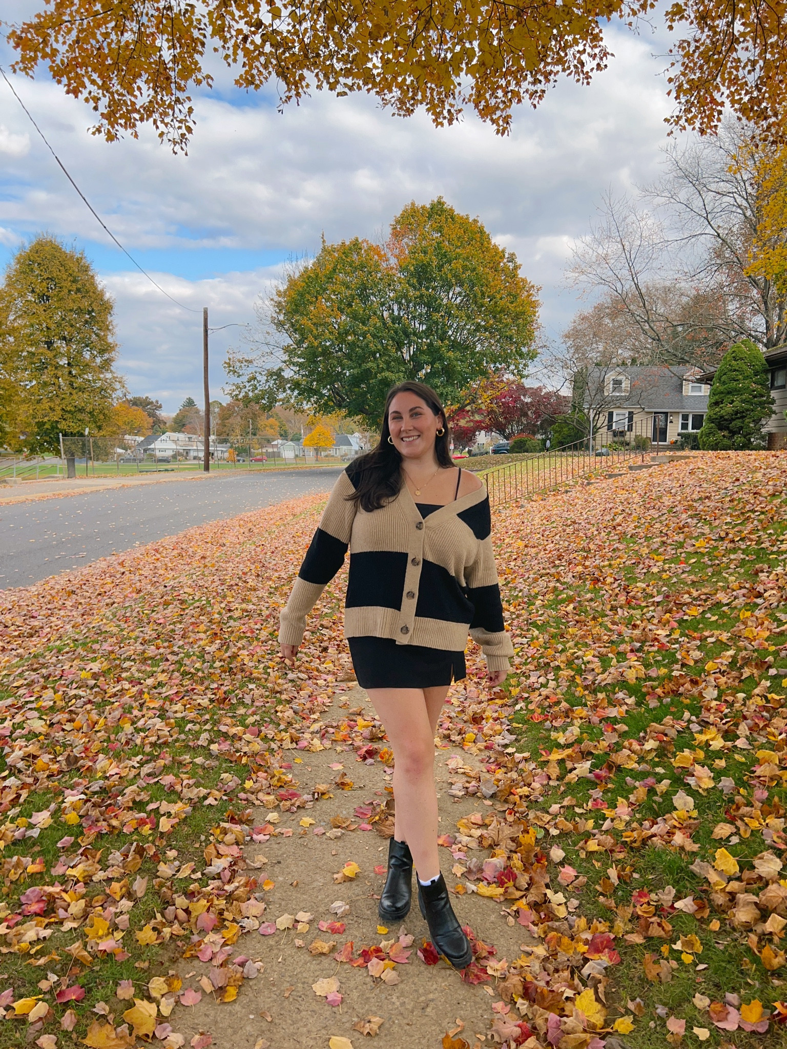 Fall skirts for the win!!!

#LTKmidsize #LTKSeasonal #LTKfindsunder50