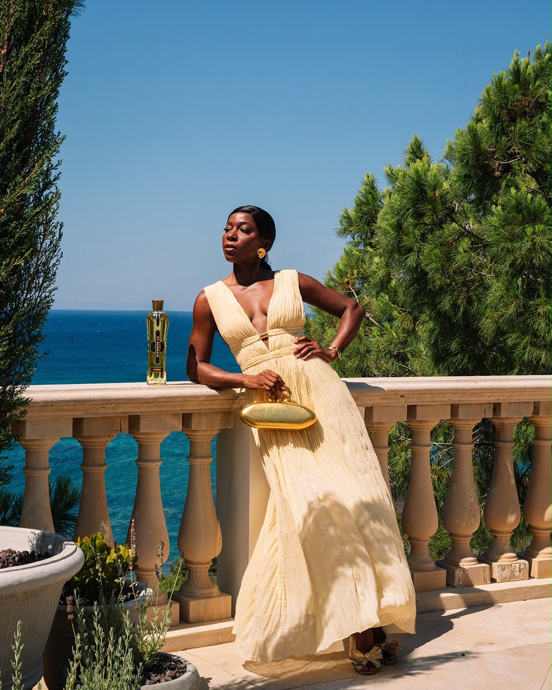 Sunlit Elegance

A warm ivory-gold maxi with a deep neckline, fluid pleating and delicate waist detailing. Finished with metallic accessories for a polished summer evening look.

#LTKsummer #LTKstyletip #LTKdresses