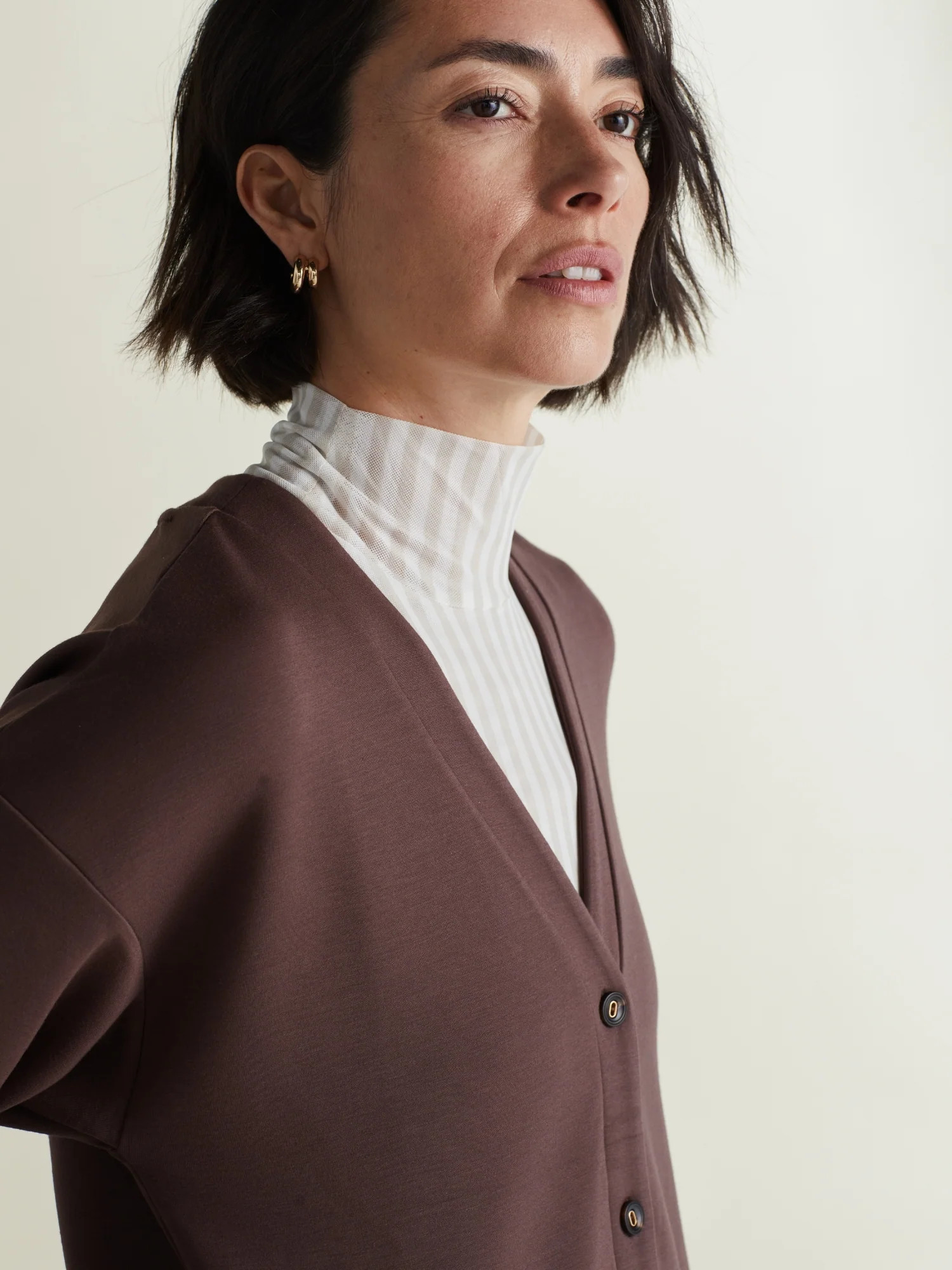 V-Neck Cardigan | A. PUTNAM