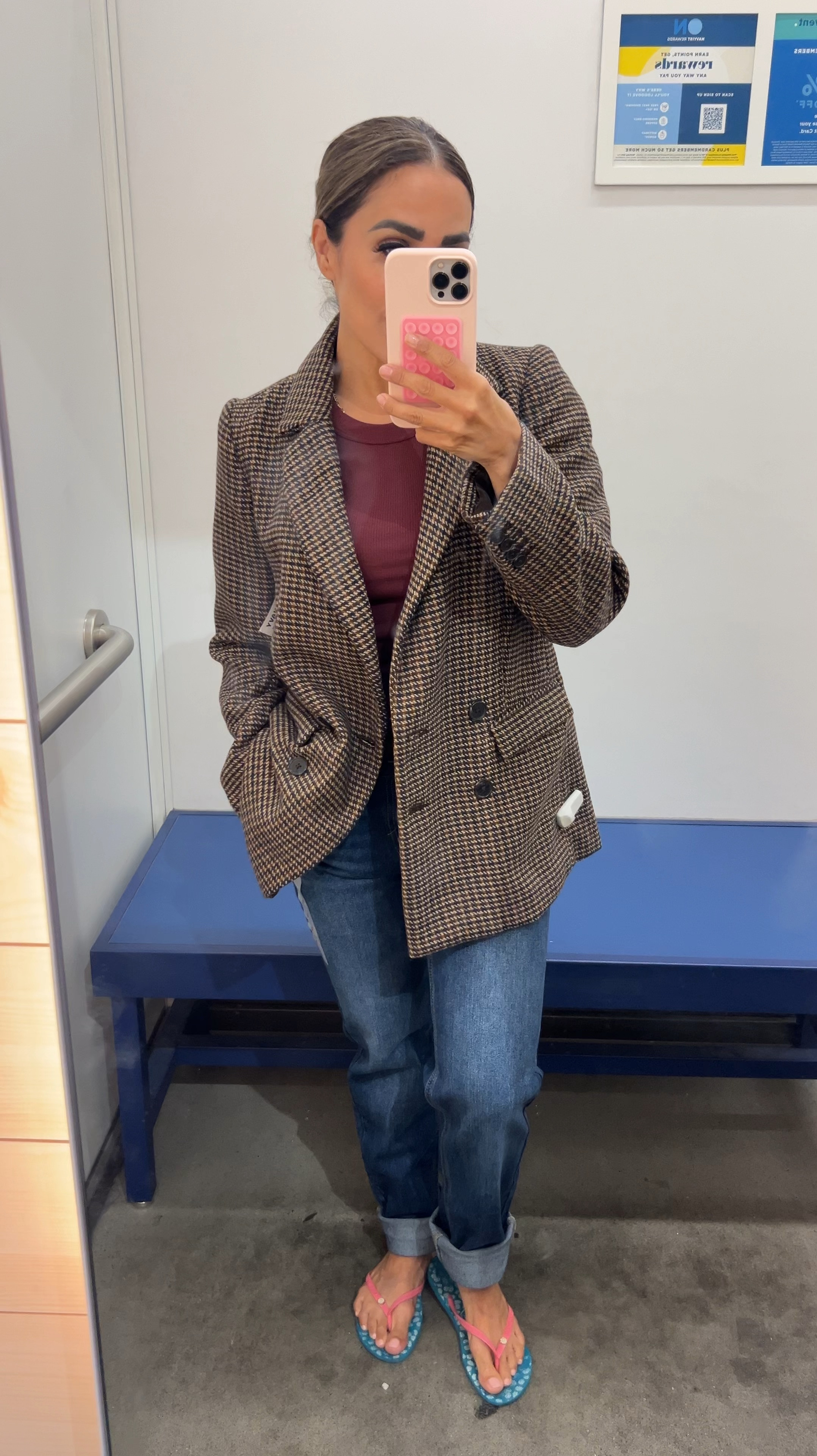 I’m wearing a size XS (regular) for the blazer, a size 0 (regular) for the jeans and a size XS for the tank top. I am 5’0” and 115 lbs 

#LTKOver40 #LTKVideo #LTKFindsUnder50