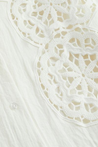 Oversized embroidered shirt | H&M (UK, MY, IN, SG, PH, TW, HK)