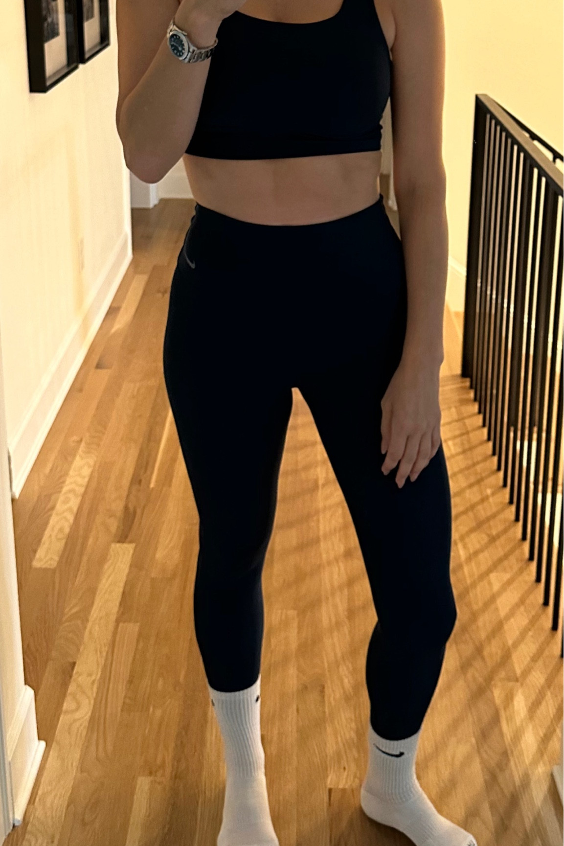 cutest workout fit in a seasonal blue…I have it in 3 colorways…don’t sleep on this set! 

#LTKFitness #LTKActive #LTKStyleTip