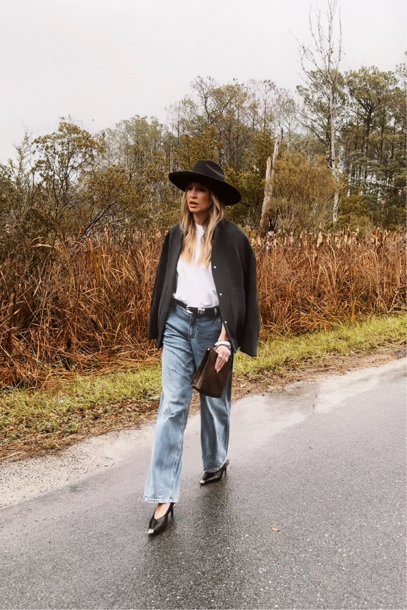 Jacket is old from H&M, but linked some very similar looks.

#LTKSeasonal #LTKfindsunder100 #LTKover40