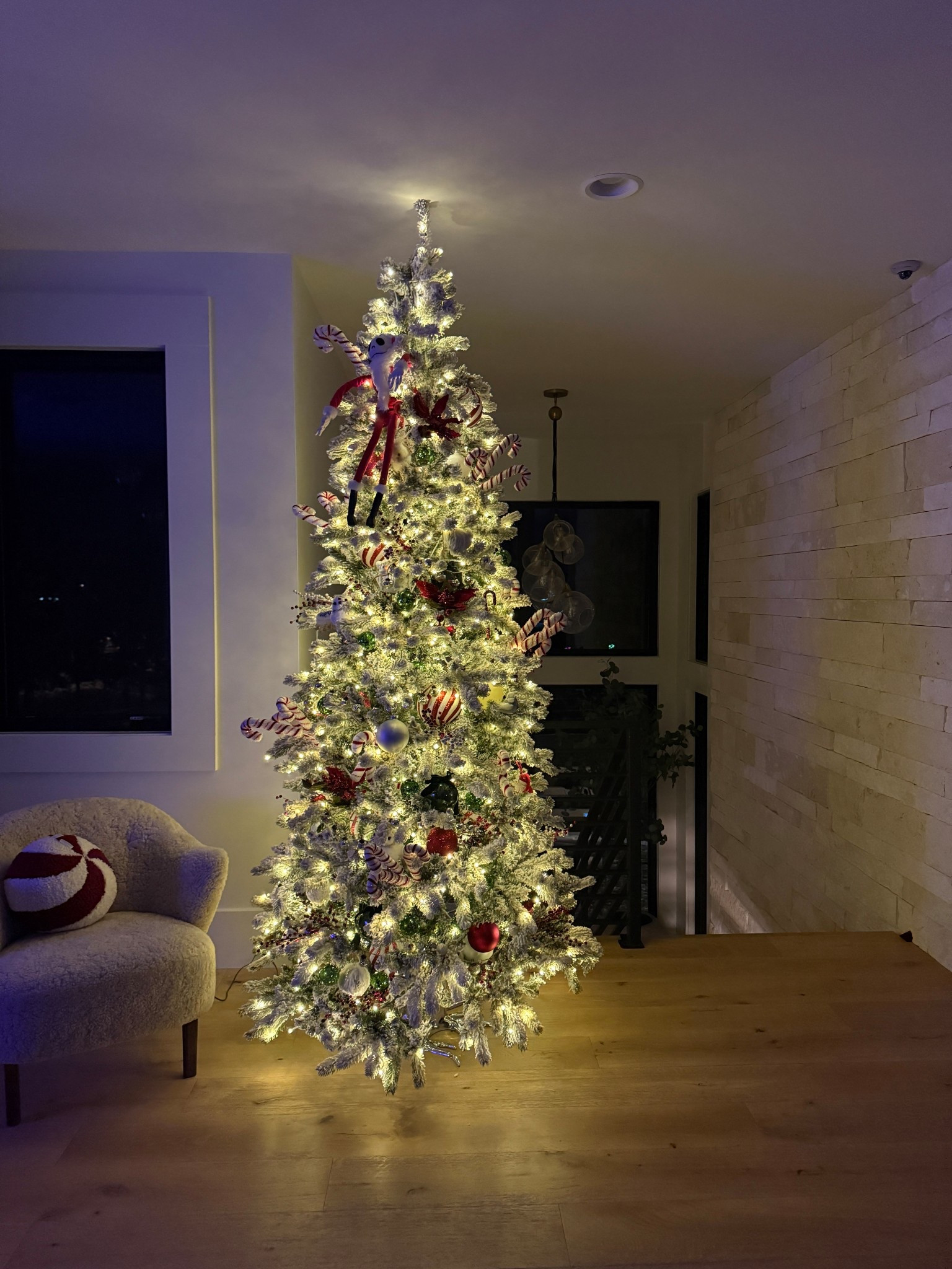 This peppermint tree turned out so cute! I love the light flocked branches with the red and white accents. Christmas Tree.


#LTKHoliday #LTKSeasonal #LTKHome