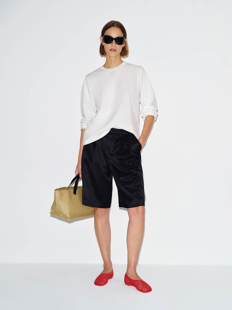 Asher Oversized Long Sleeve Tee | Reformation (Global)
