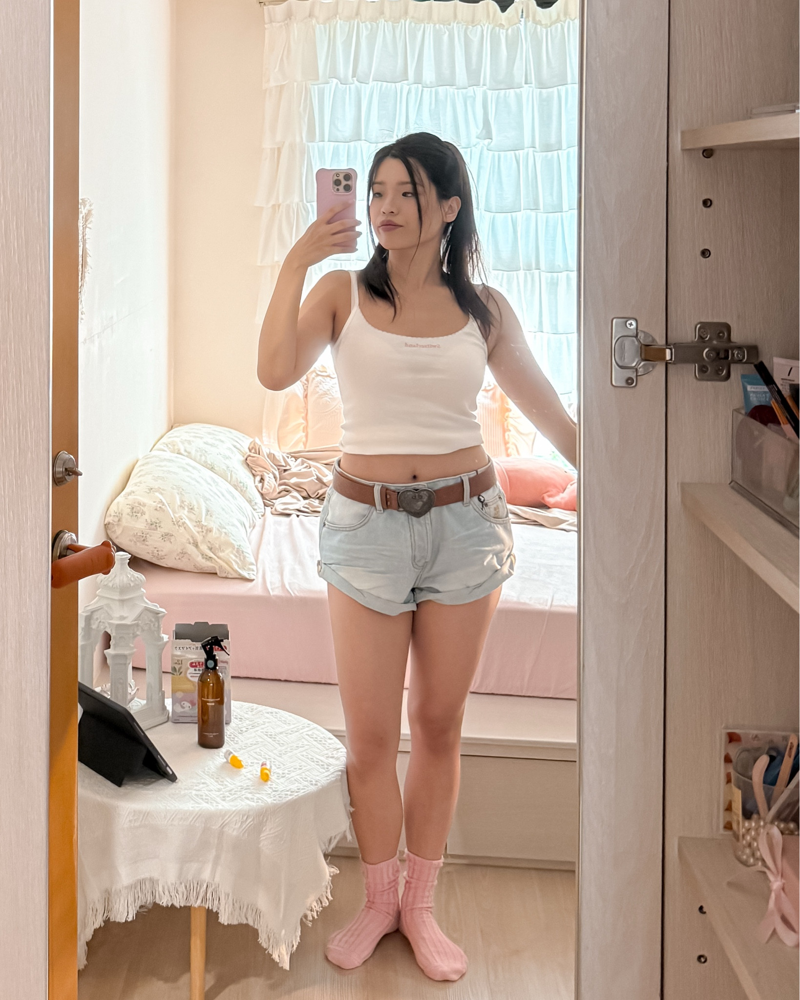 Highly Recommended: One Teaspoon Bandits Denim Shorts 💙
Absolutely obsessed with these denim shorts — the details, the color, and the way they shape your body perfectly.
They pair beautifully with light-colored tops, like white or any soft pastel shade 🌸

These are my go-to denim shorts for every season — timeless, flattering, and effortlessly cool.

Fit tip: size down!
I usually wear an oversized 28, and even sizing down to 27 still fits a bit loose — but with a belt, it’s perfect 🤩

#denimshorts
#oneteaspoonbandits
#summeroutfitideas
#casualoutfitinspo
#denimstyle
#wardrobestaple
#everydayoutfit
#pasteloutfitideas
#fashioninspo
#styleessentials

#LTKPetite #LTKSeasonal #LTKStyleTip
