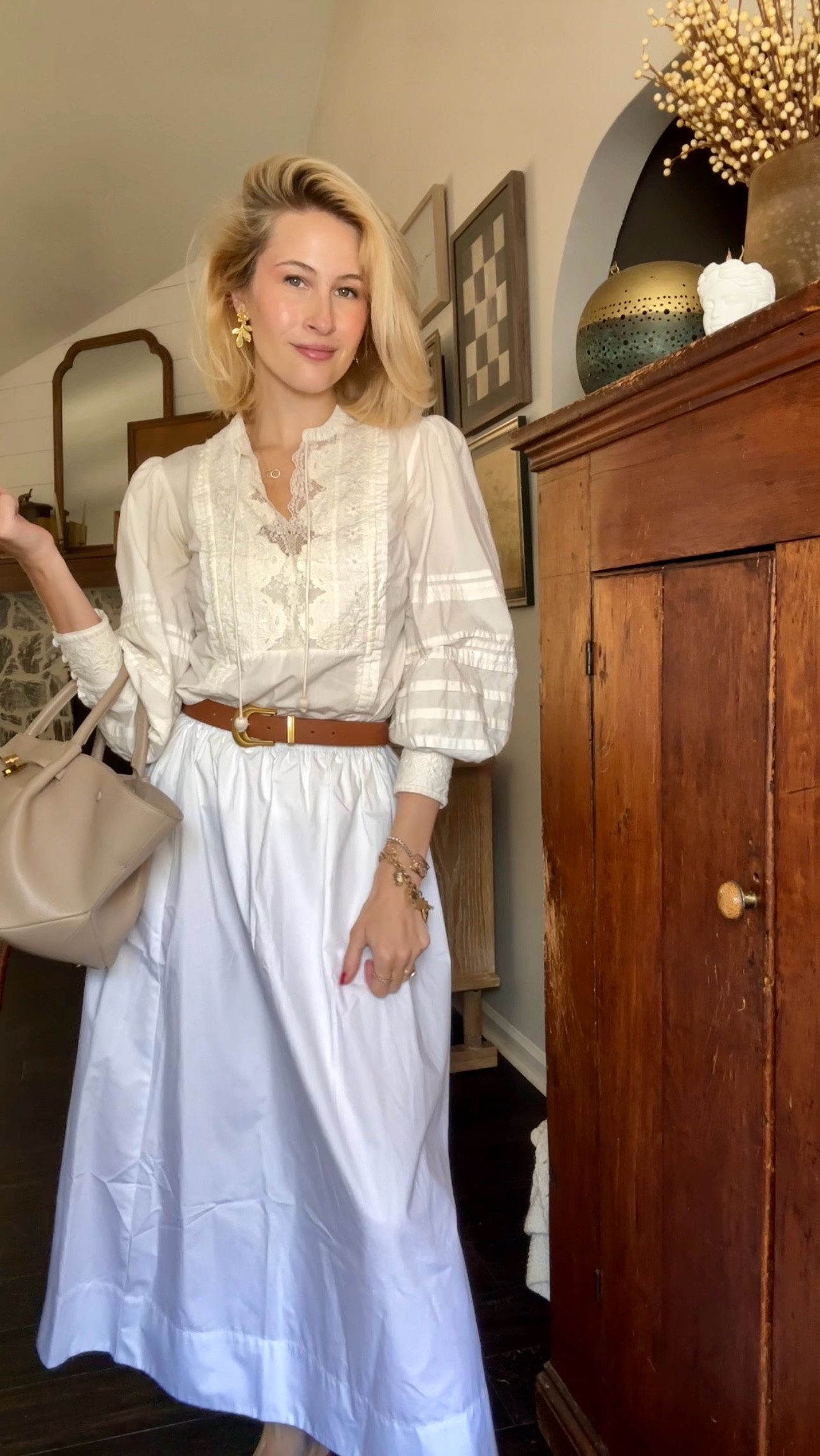 Daily outfit day 53

Poplin skirt | spring outfit | white skirt | midi skirt | peasant blouse | white outfit 

#LTKWorkwear #LTKSeasonal #LTKFindsUnder100