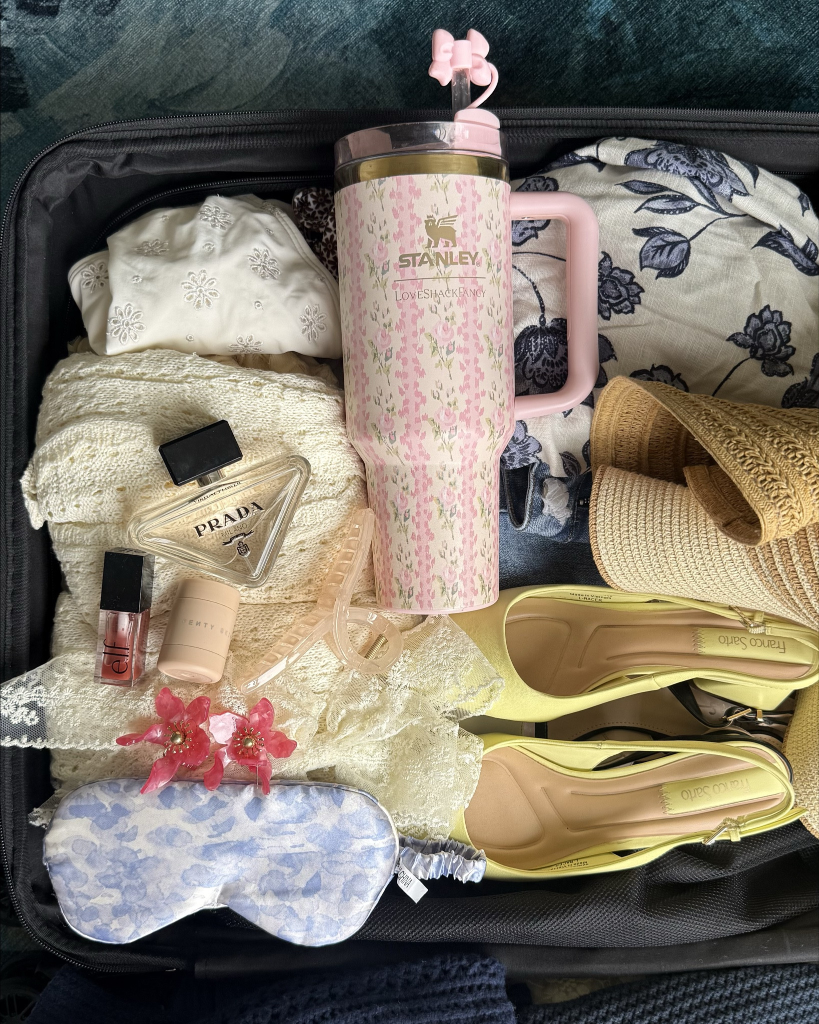 What I’m packing for a coastal trip!!! 

Pack with me
vacation outfits 
travel essentials
low rise heels
butter yellow heels
butter yellow 

#LTKStyleTip #LTKSeasonal #LTKTravel