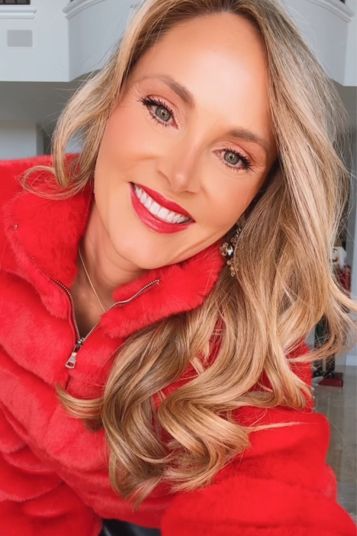 My go to Holiday red lip. Charlotte Tilbury "red carpet red”

#LTKHoliday #LTKover40 #LTKGiftGuide